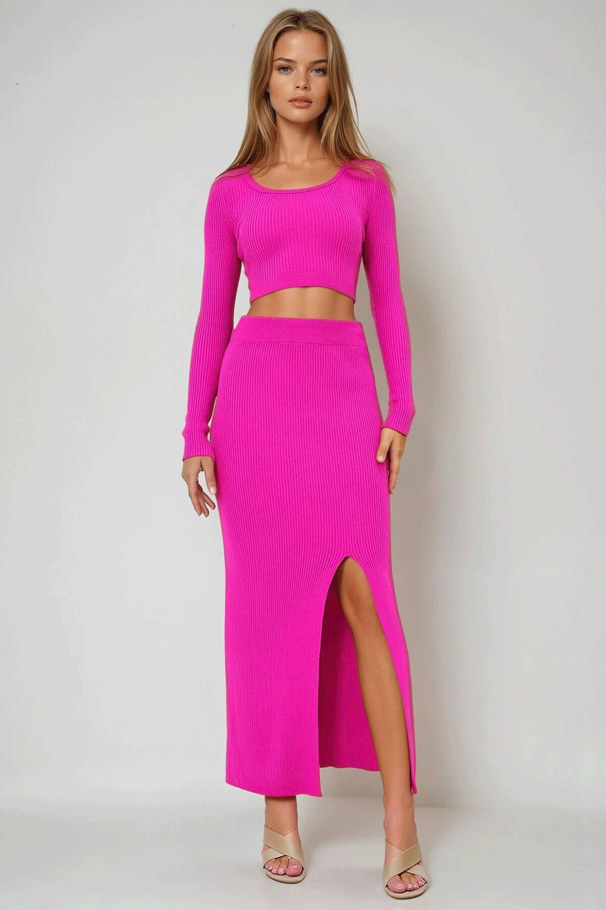 Pembe Geniş Yaka Uzun Kol Crop Kazak Ve Yırtmaçlı Etek Takım