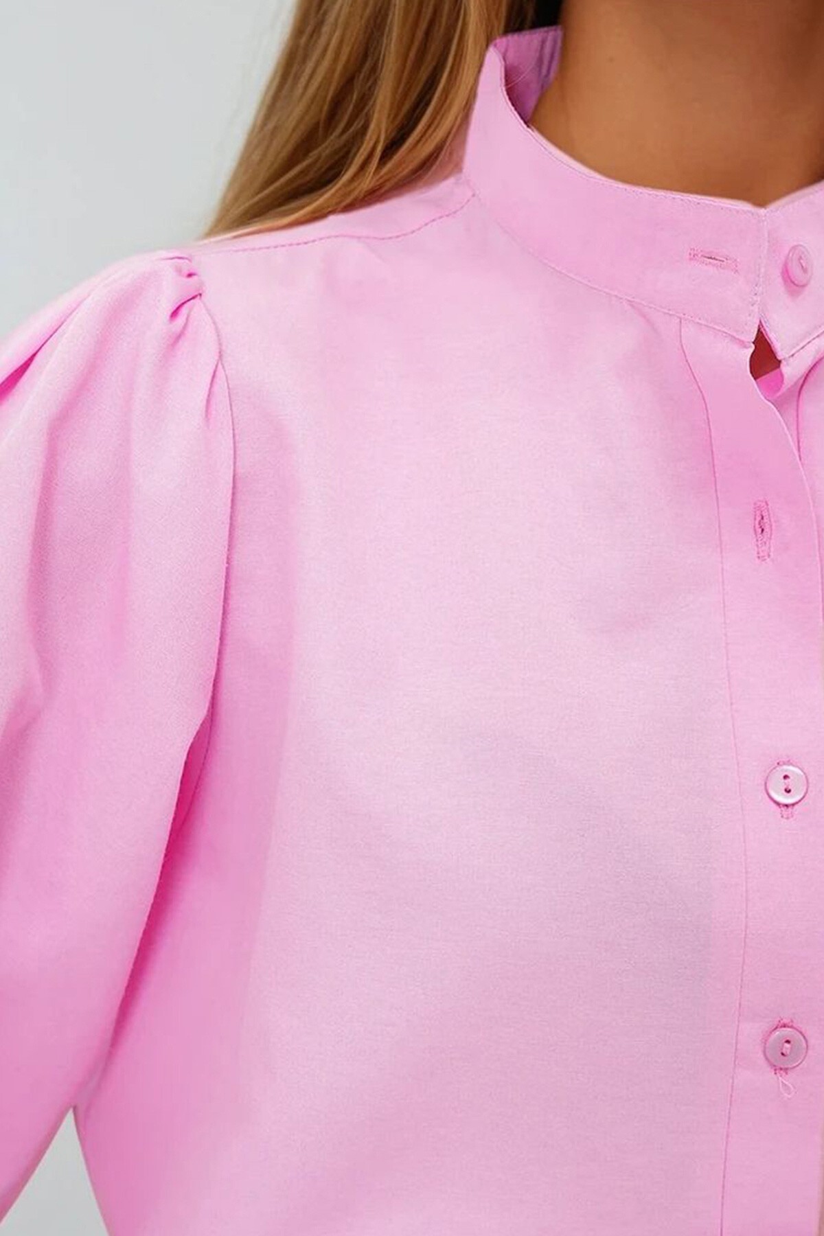 Pembe Hakim Yaka Önü Düğmeli Balon Kol Poplin Dokuma Gömlek