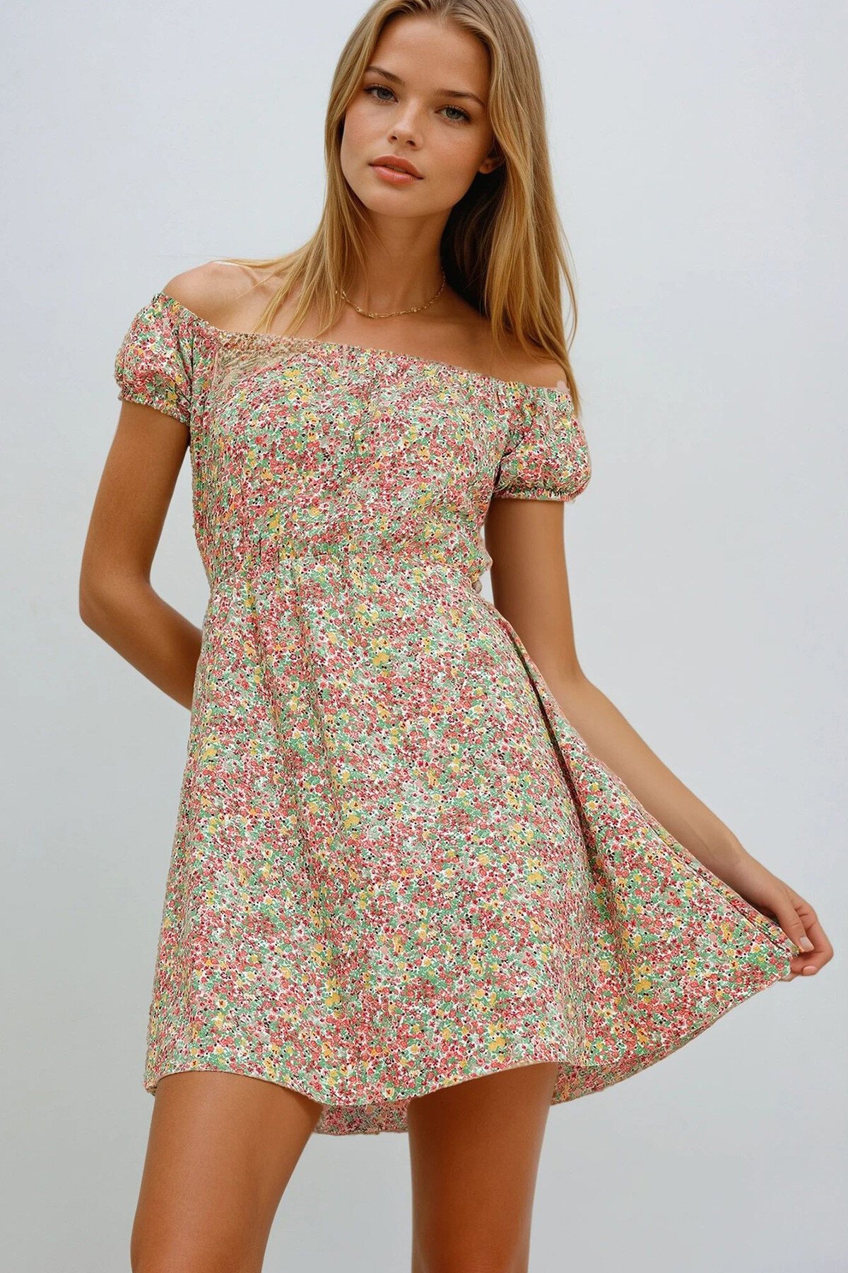 Pembe Madonna Yaka Karpuz Kollu Desenli Krinkıl Örme Elbise