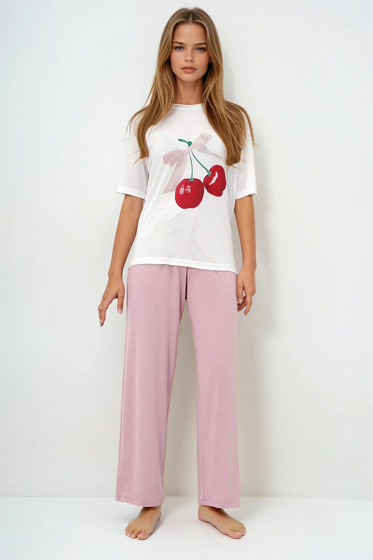 Pudra Bisiklet Yaka Baskılı T Shirt Ve Düz Renk Pantolonlu Pijama Takımı