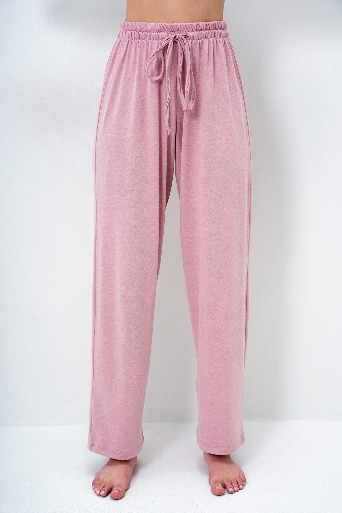 Pudra Bisiklet Yaka Baskılı T Shirt Ve Düz Renk Pantolonlu Pijama Takımı