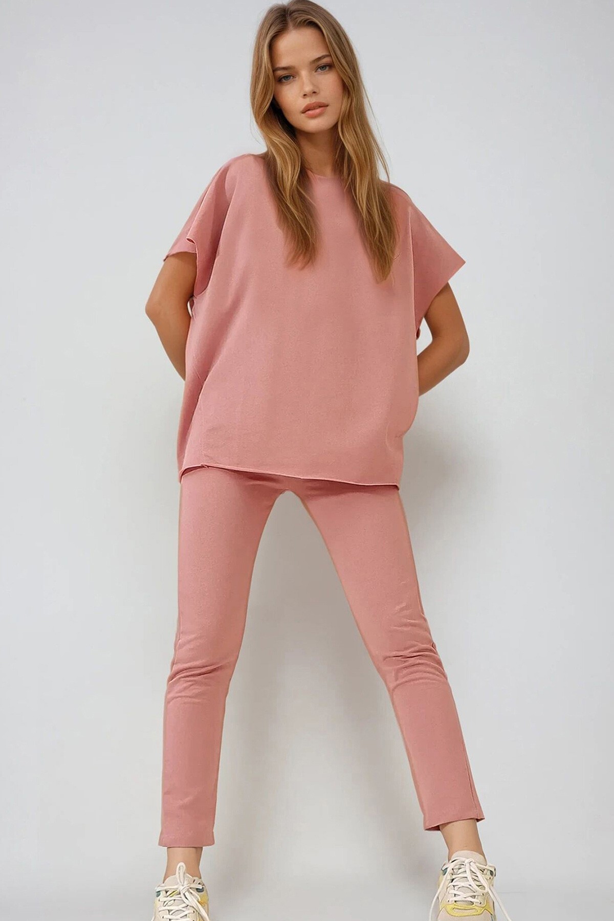 Pudra Pembe Bisiklet Yaka Rahat Kalıp Eşofman Takımı