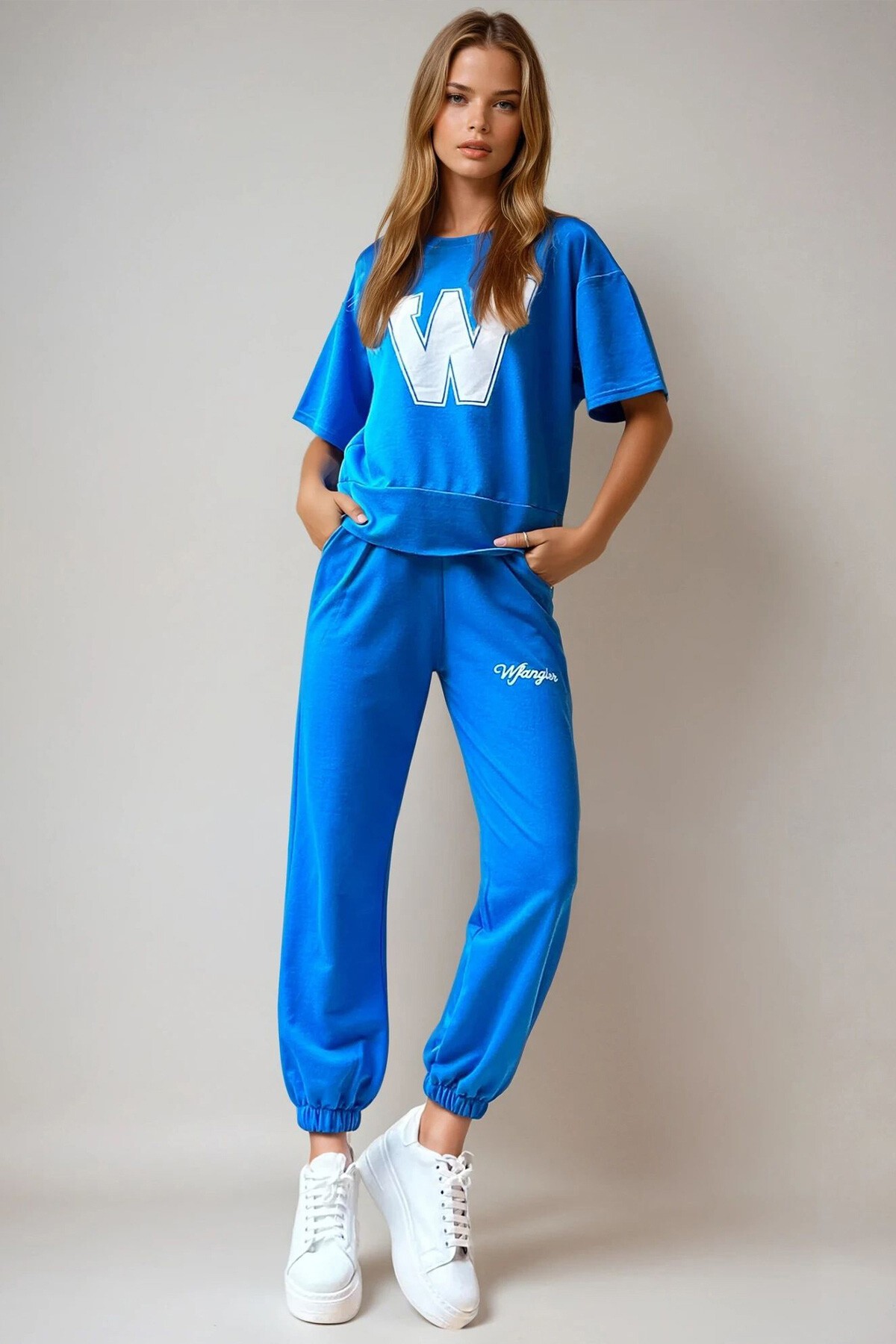 Saks Baskılı T Shirt Ve Yüksek Bel Jogging Takım