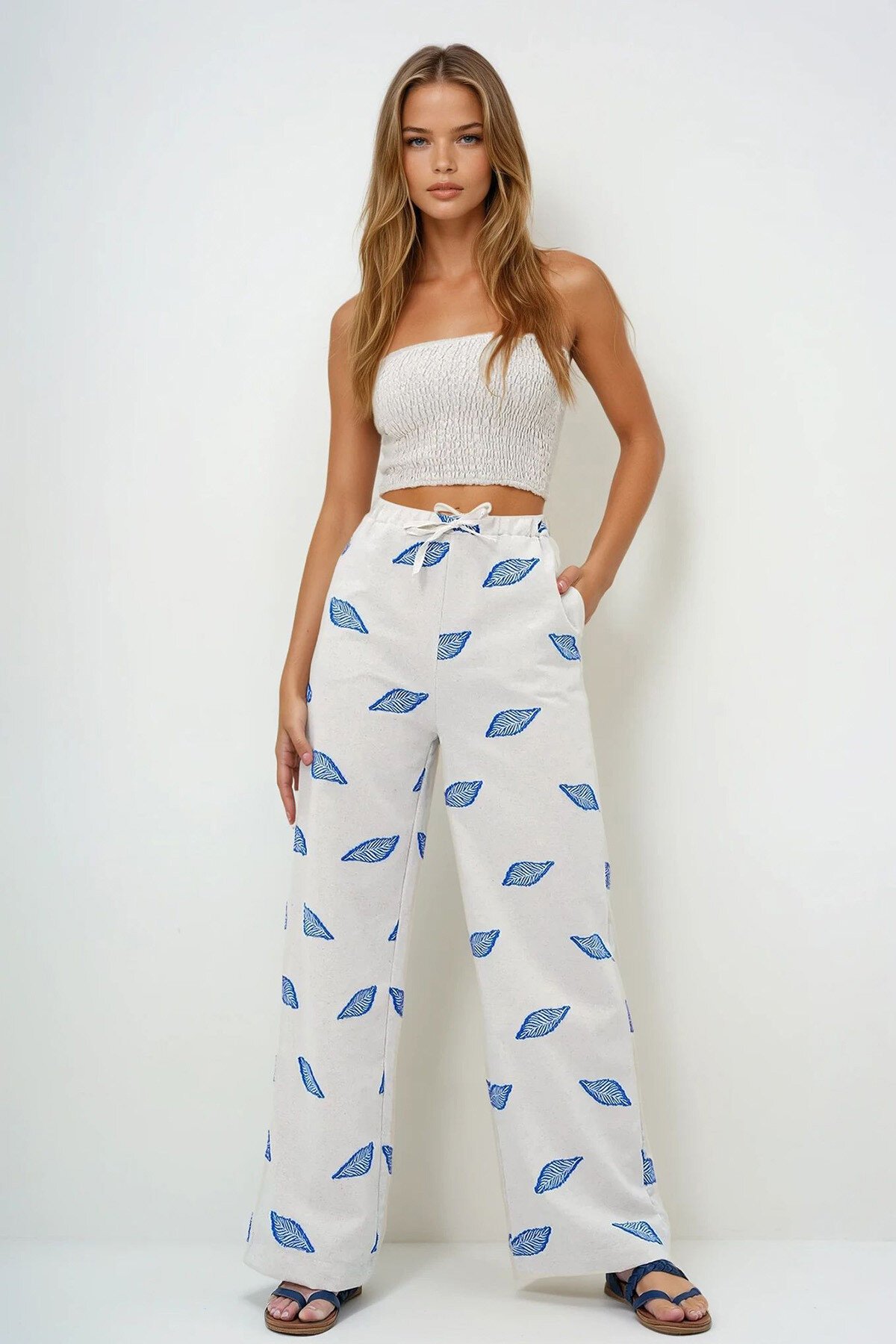 Saks Çift Cepli Yaprak Desenli Dokuma Keten Pantolon