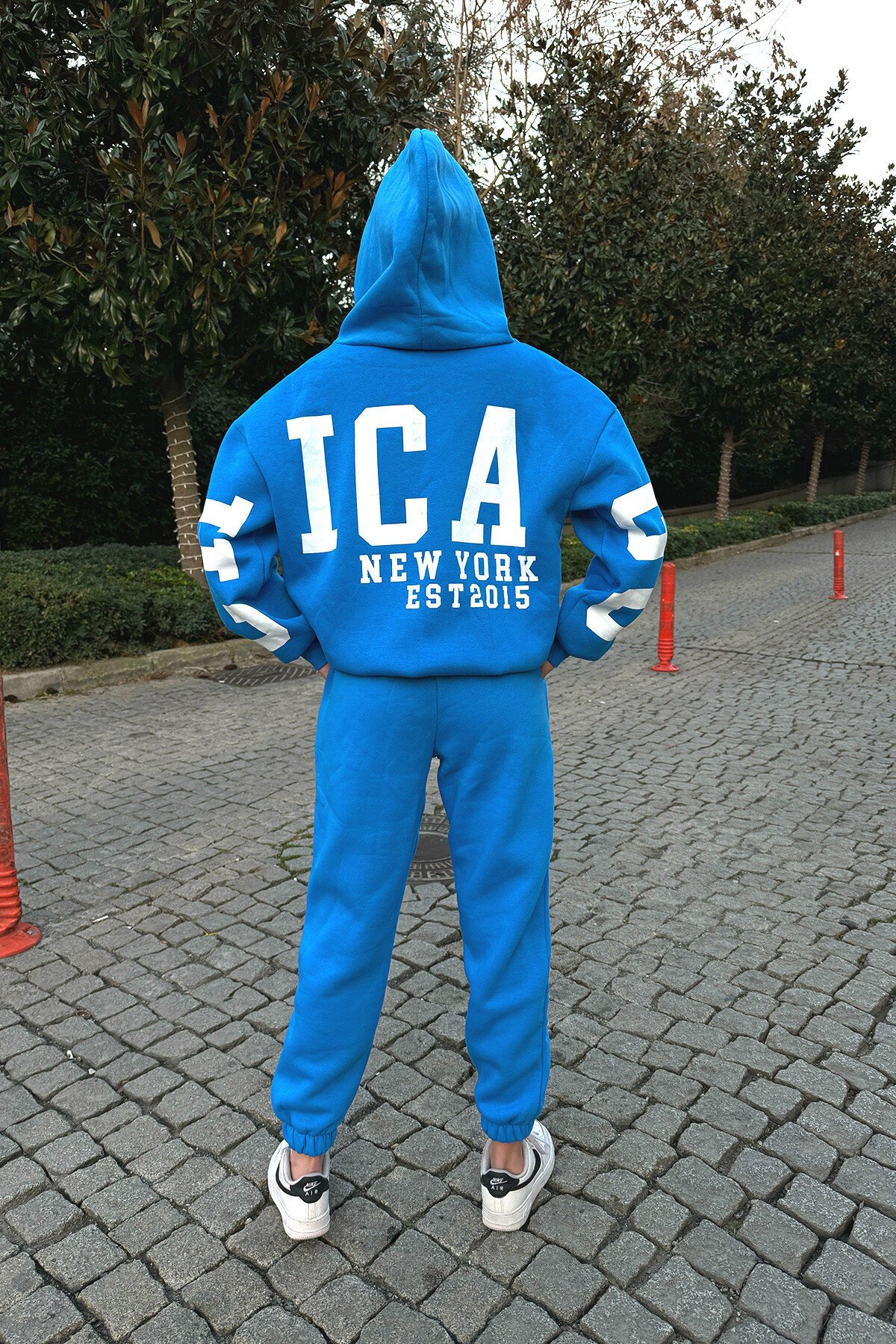 Saks Kapüşonlu 3 İplik Şardonlu ve Paçası Lastikli Eşofman Takımı