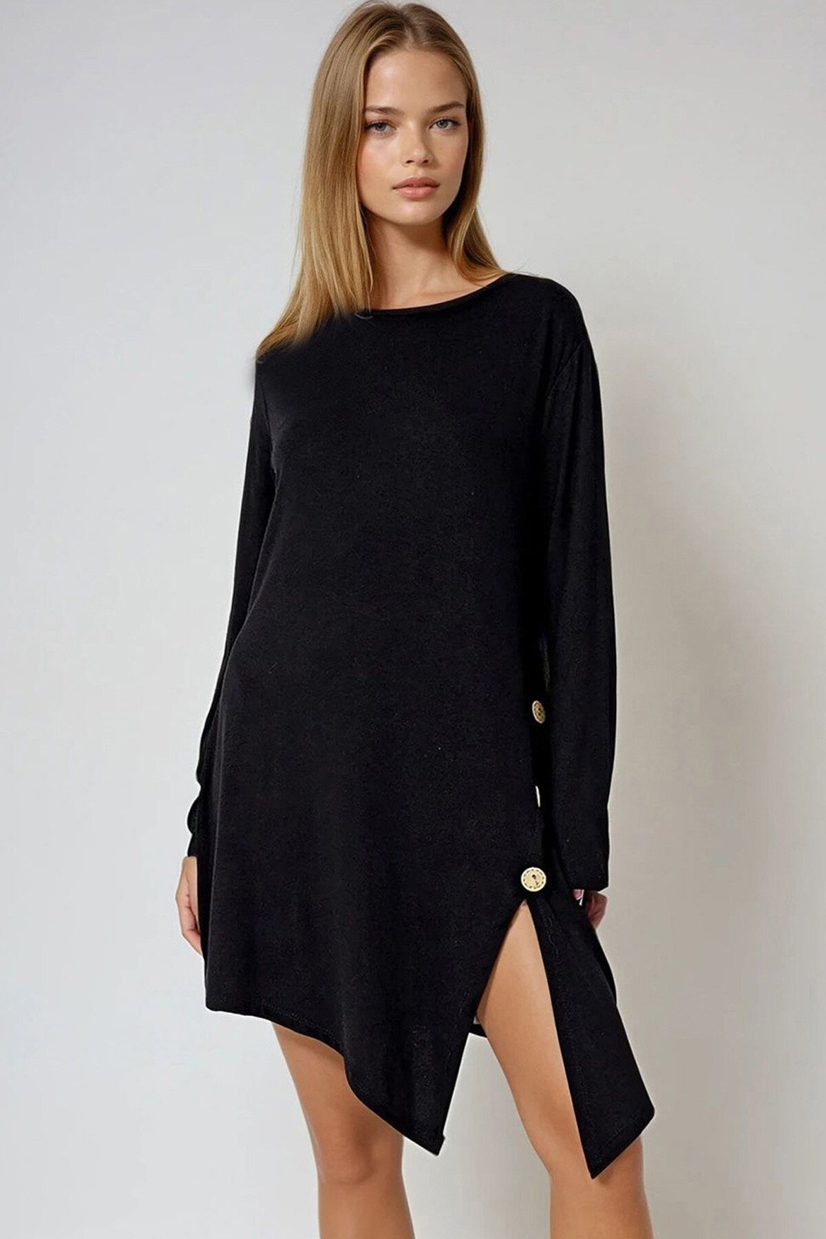 Siyah Asimetrik Kesim Düğme Detaylı Viscon Elbise
