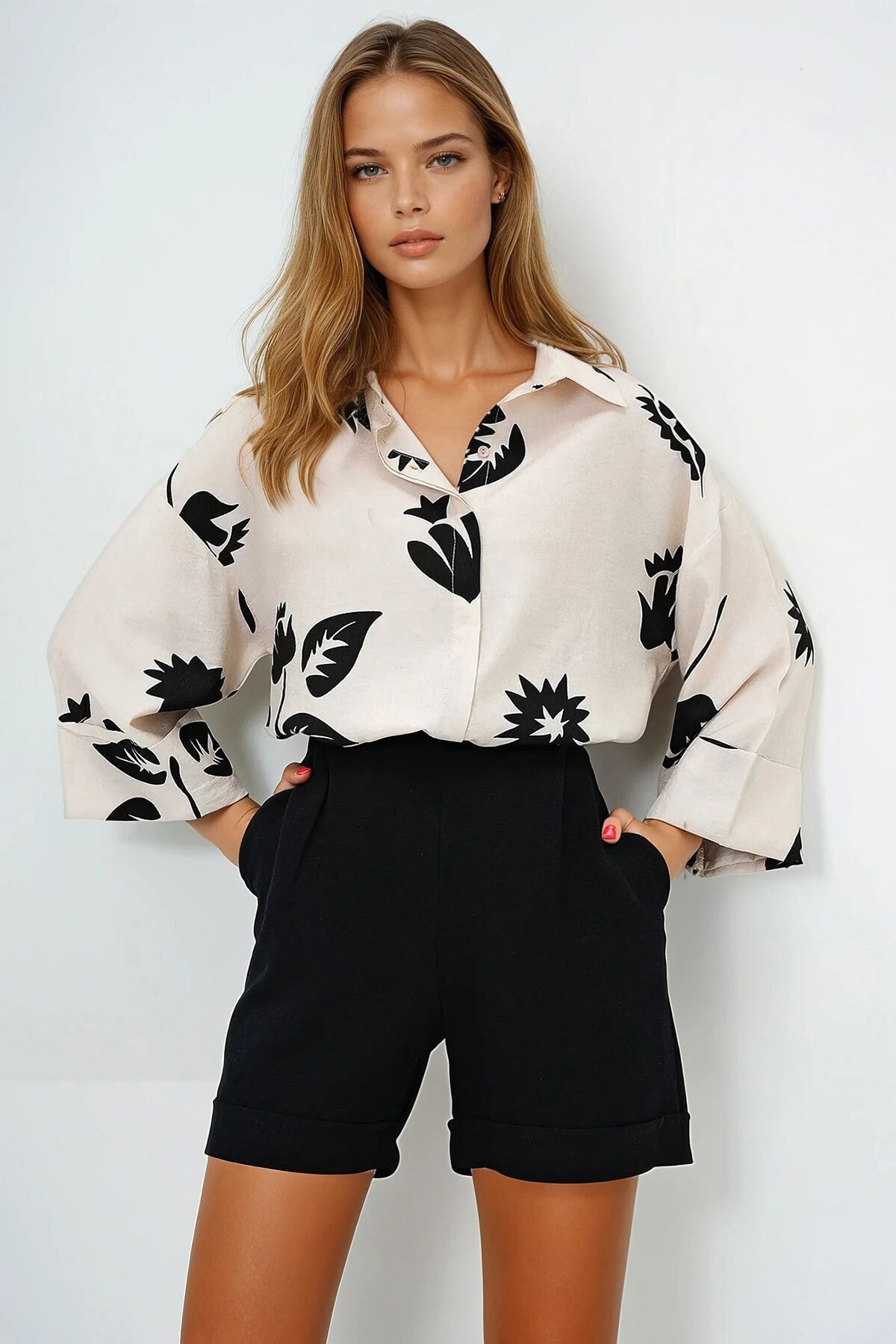 Siyah Bej Double Manşetli Yaprak Desenli Dokuma Gömlek