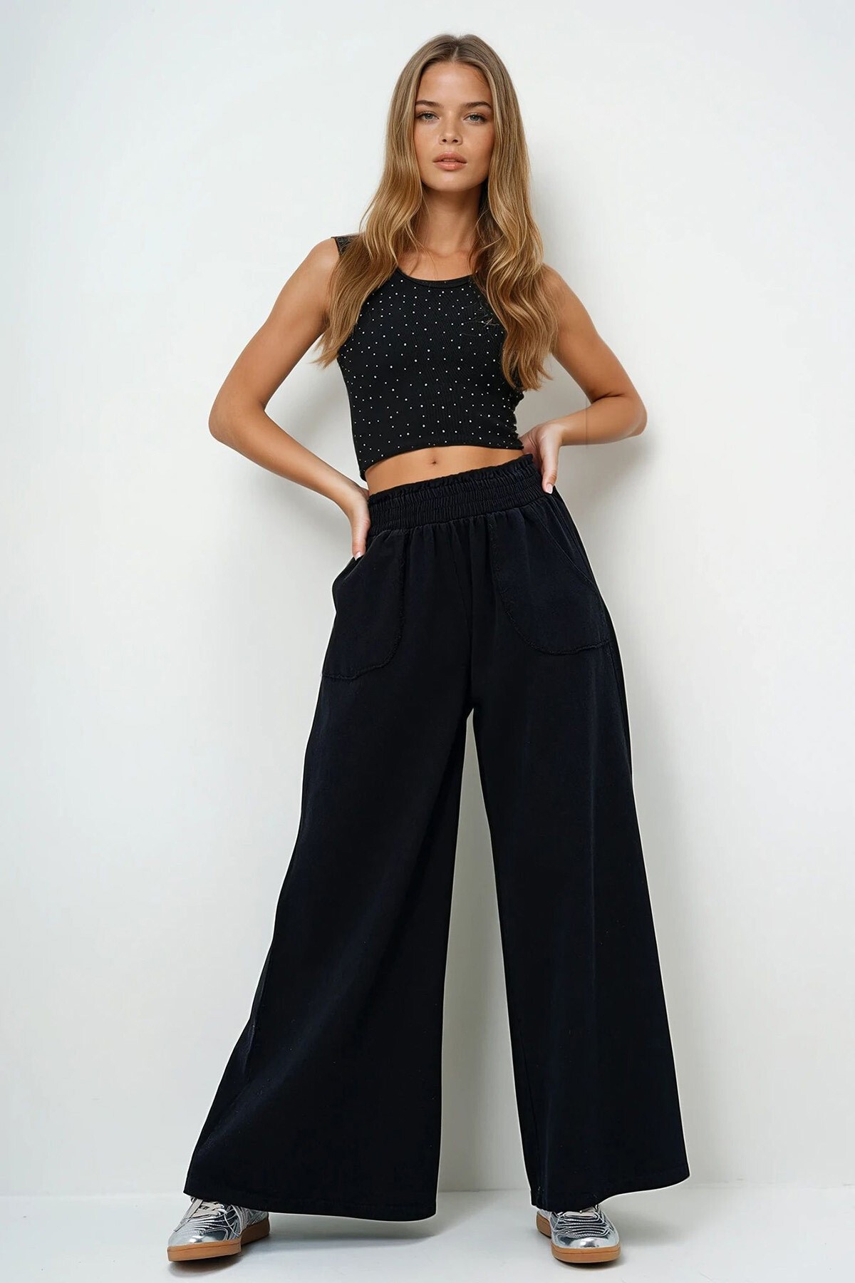 Siyah Beli Gipeli Çift Cepli Bol Paça Gabardin Pantolon