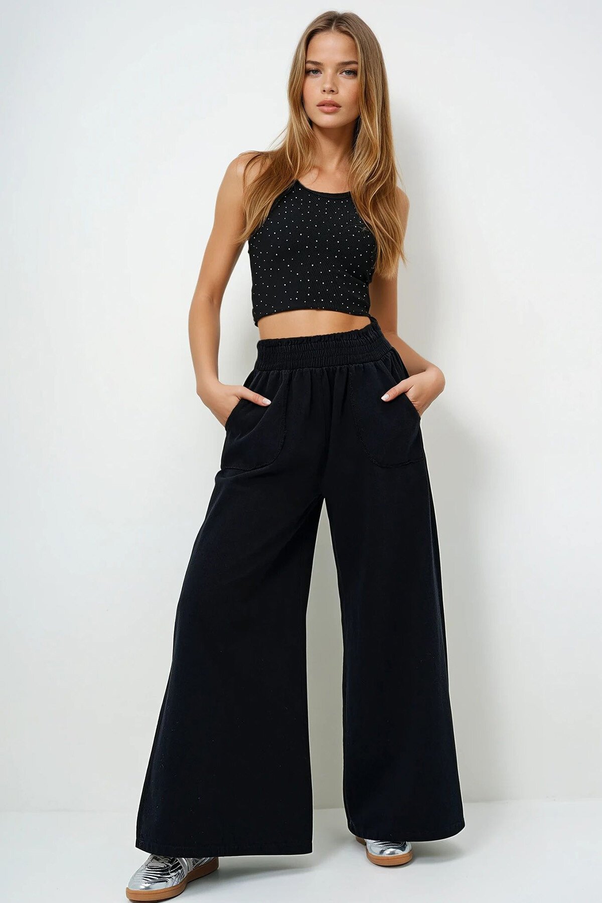 Siyah Beli Gipeli Çift Cepli Bol Paça Gabardin Pantolon