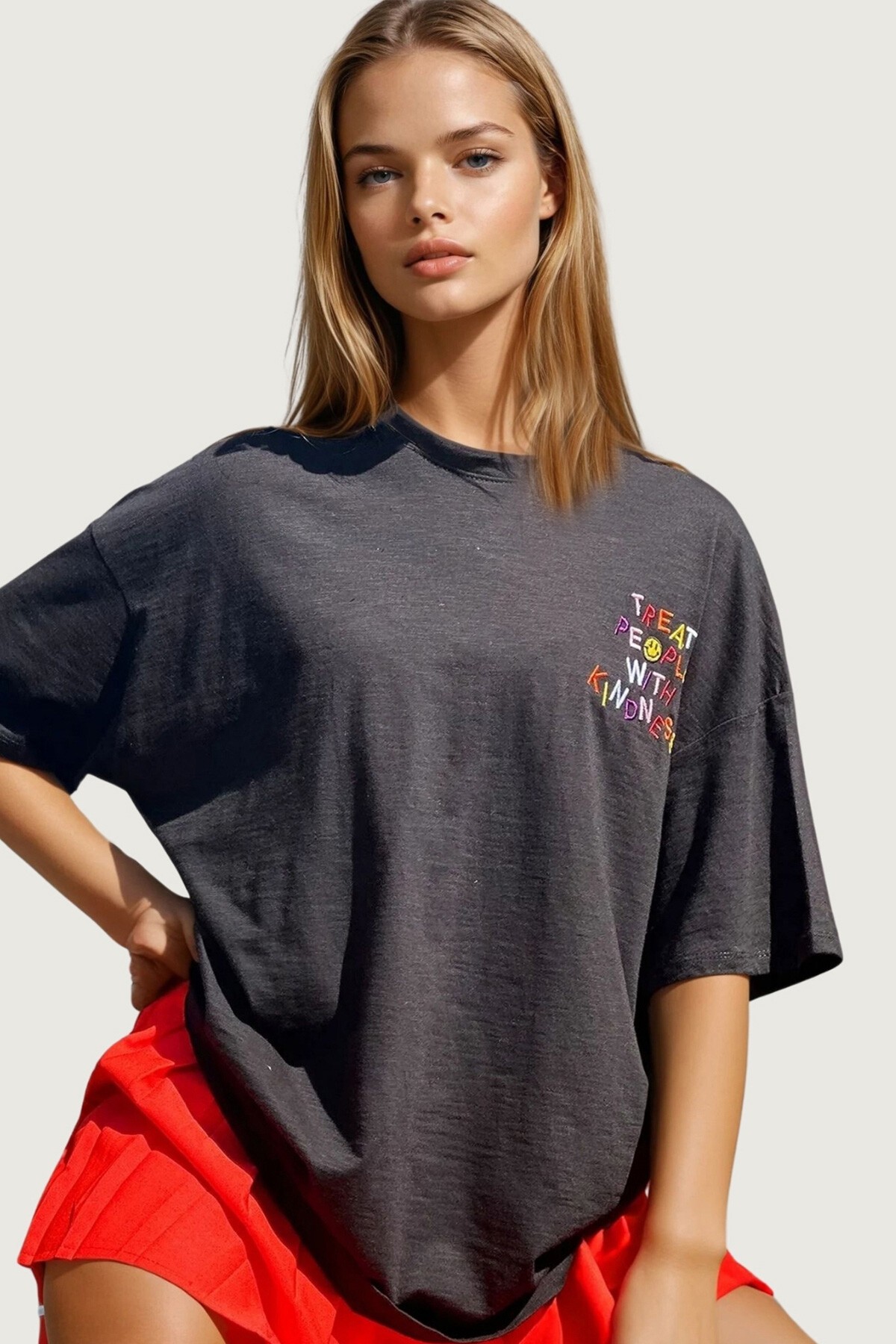 Siyah Bisiklet Yaka Emoji Nakışlı Oversize Unisex T Shirt