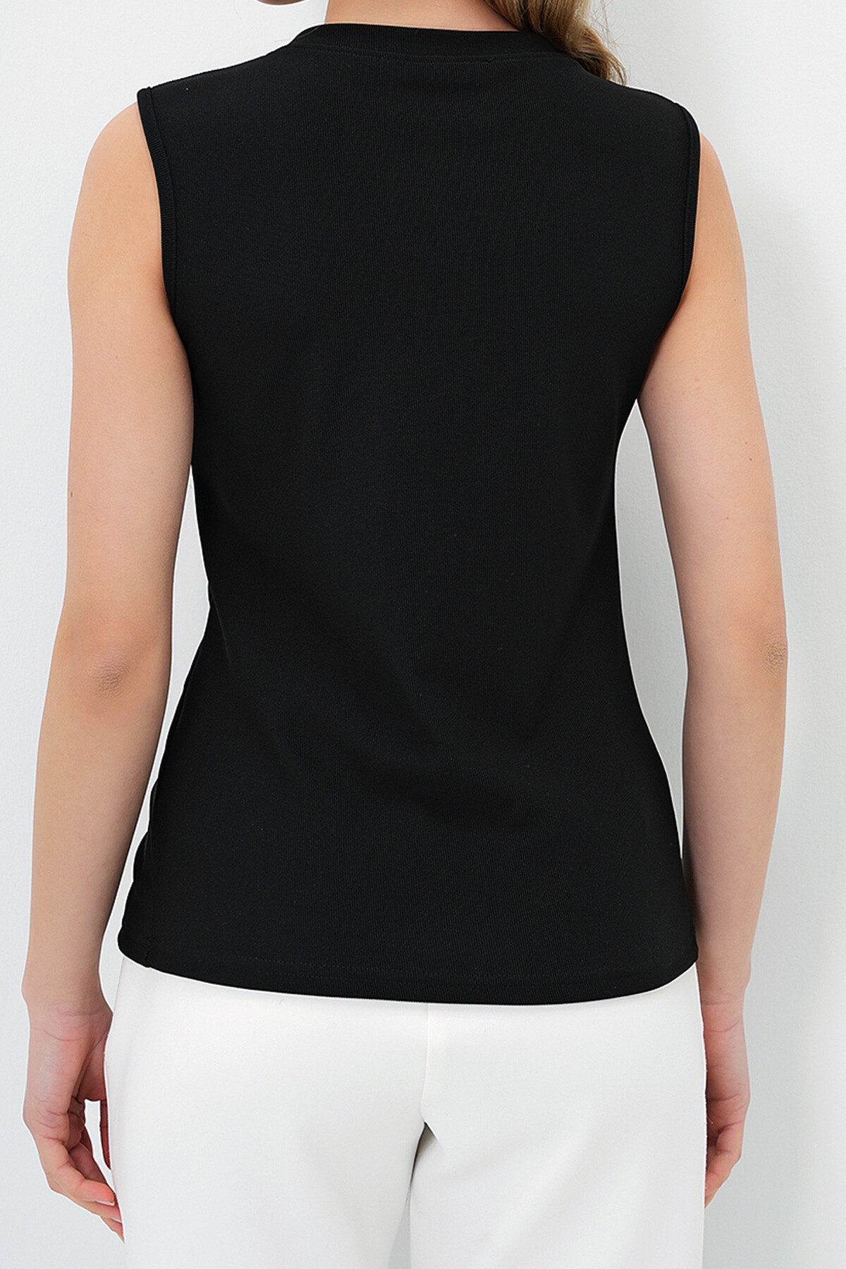 Siyah Bisiklet Yaka Gold Düğmeli Ottoban Bluz