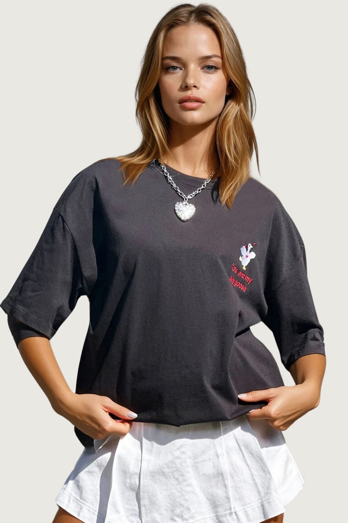 Siyah Bisiklet Yaka Önü Nakışlı Oversize Unisex T Shirt