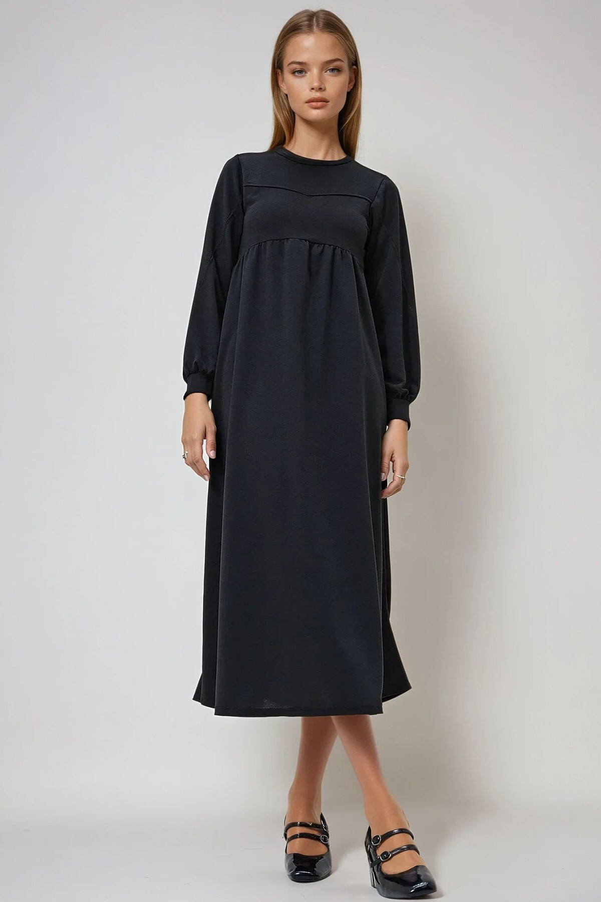 Siyah Bisiklet Yaka Robalı İki İplik Mevsimlik Örme Kumaş Uzun Elbise