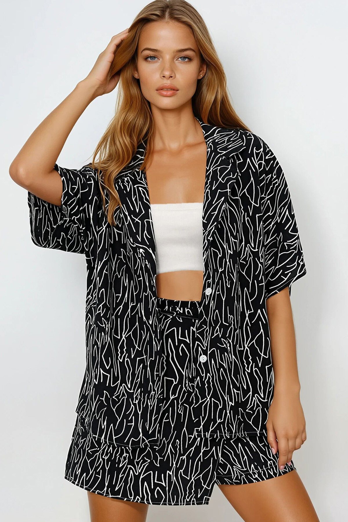 Siyah Ceket Yaka Oversize Poplin Gömlek Ve Bağlamalı Şort Etek Takım