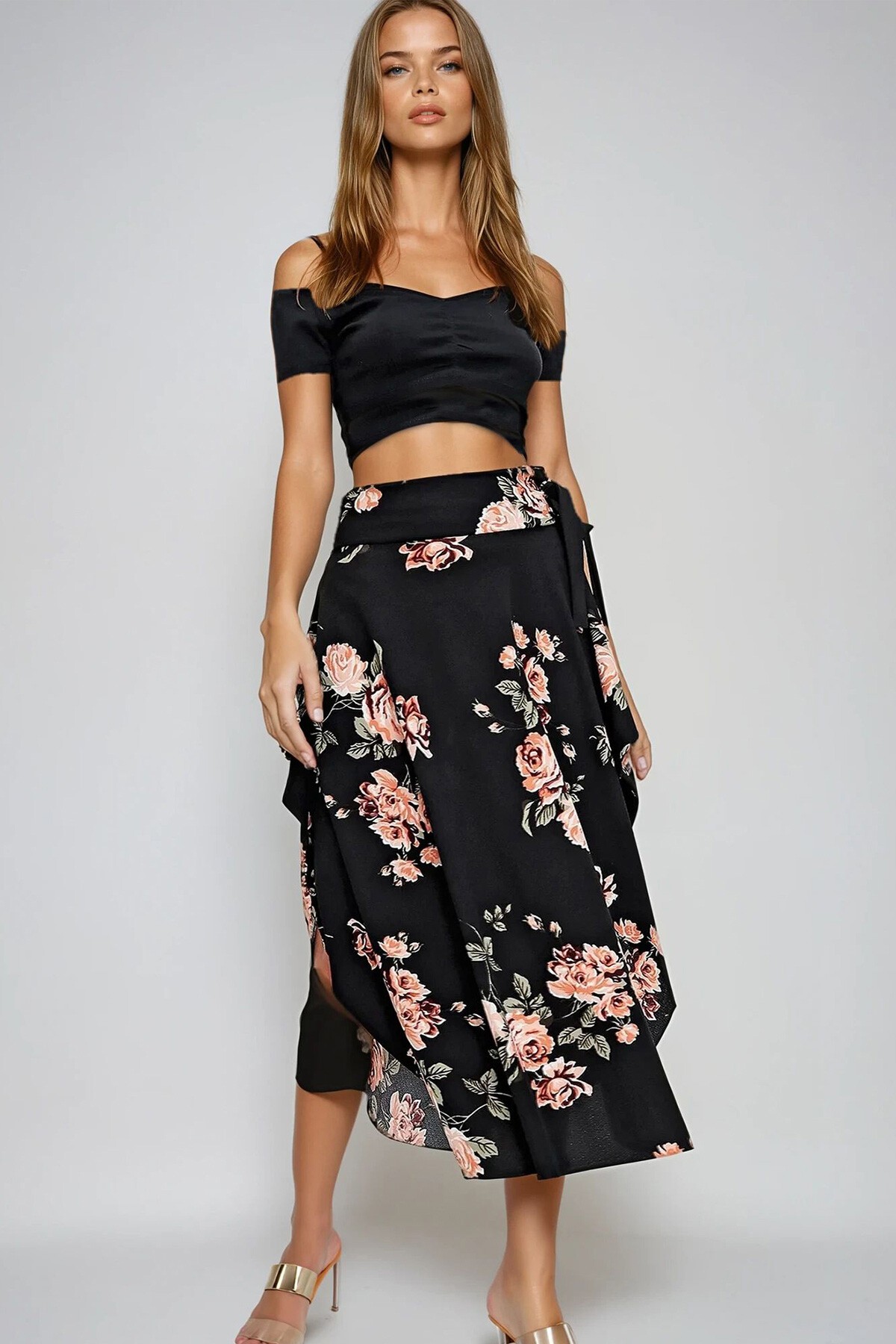 Siyah Çiçekli Asimetrik Kesim Desenli Viscon Etek