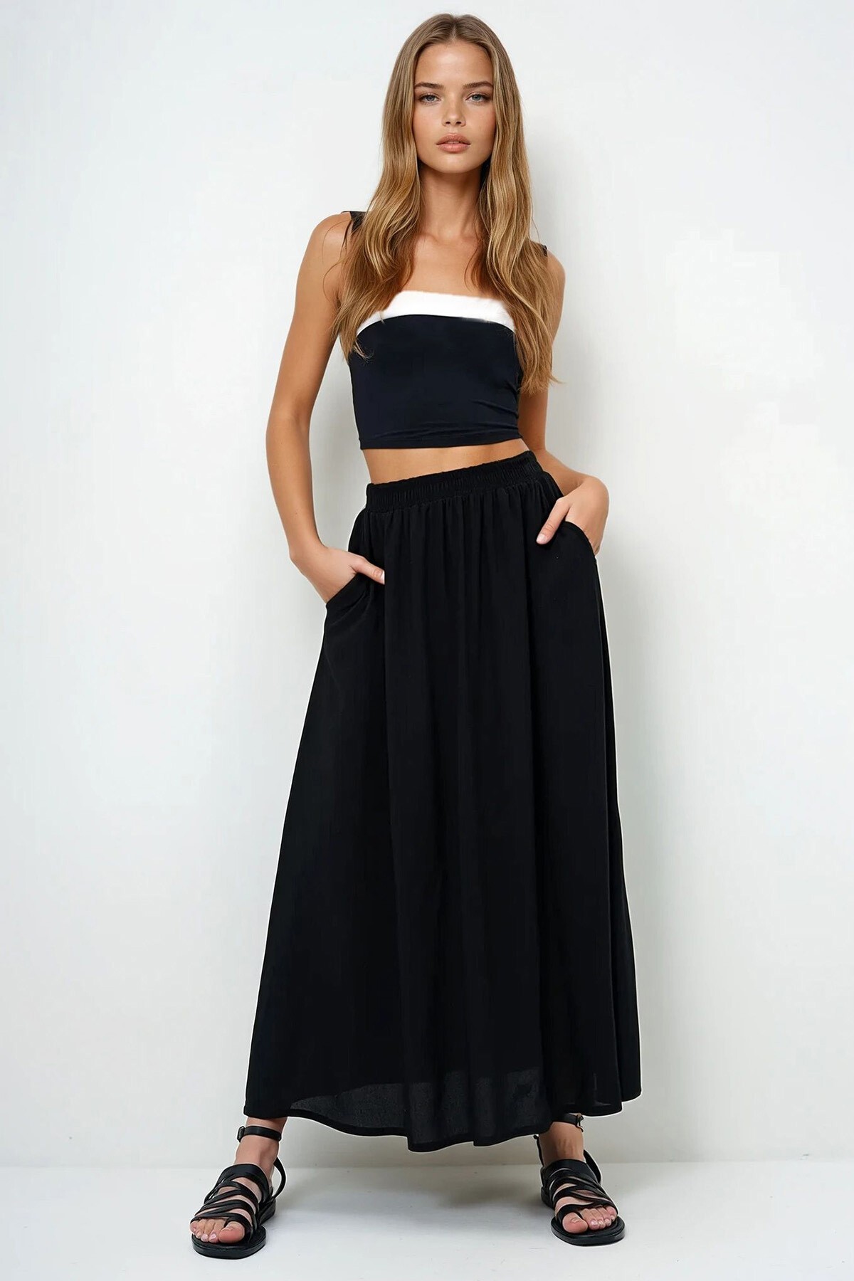 Siyah Çift Cepli Kloş Dokuma Etek