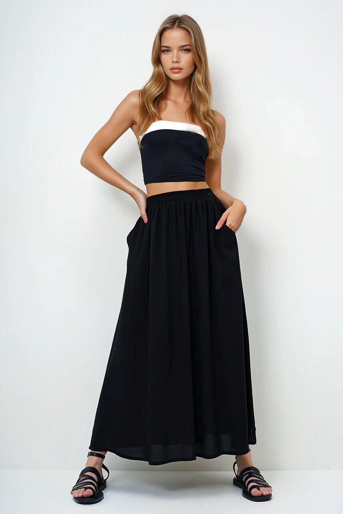 Siyah Çift Cepli Kloş Dokuma Etek