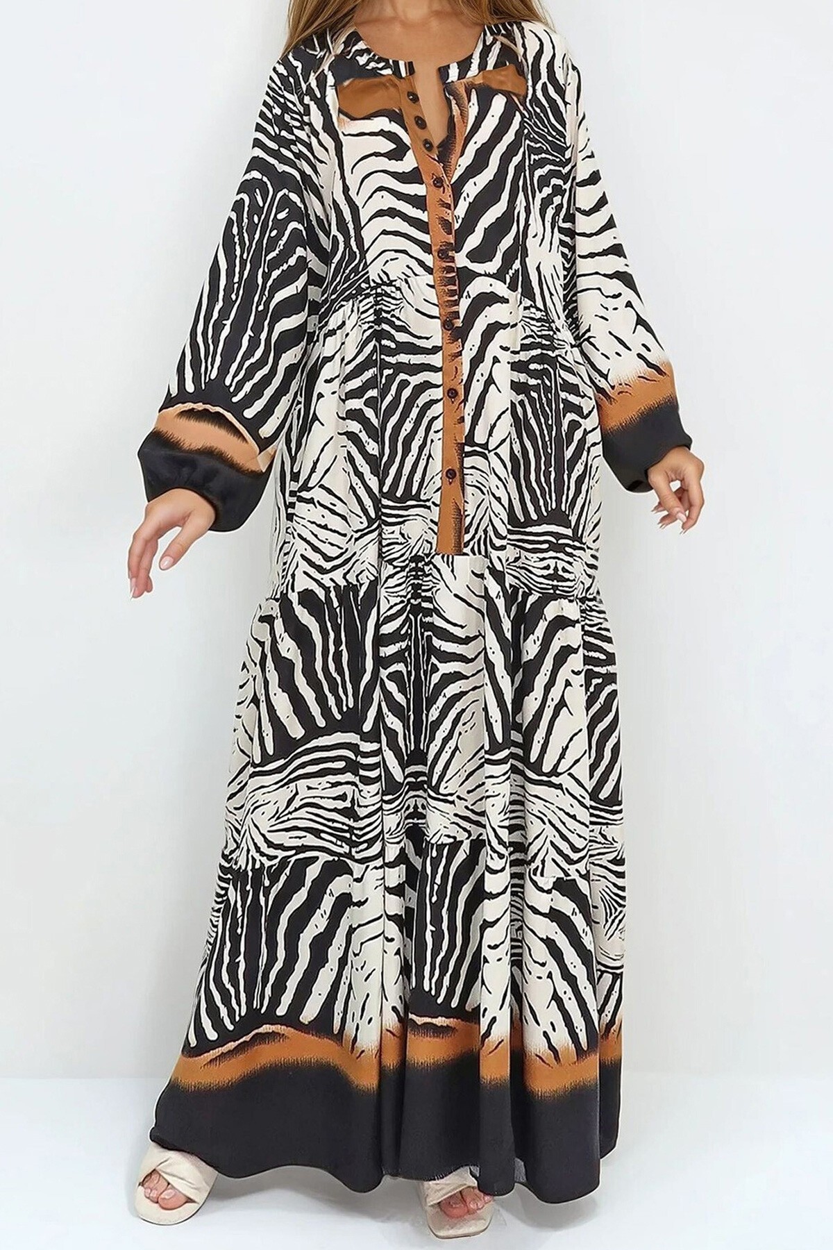 Siyah Desenli Hakim Yaka Şal Desenli Maxi Boy Elbise