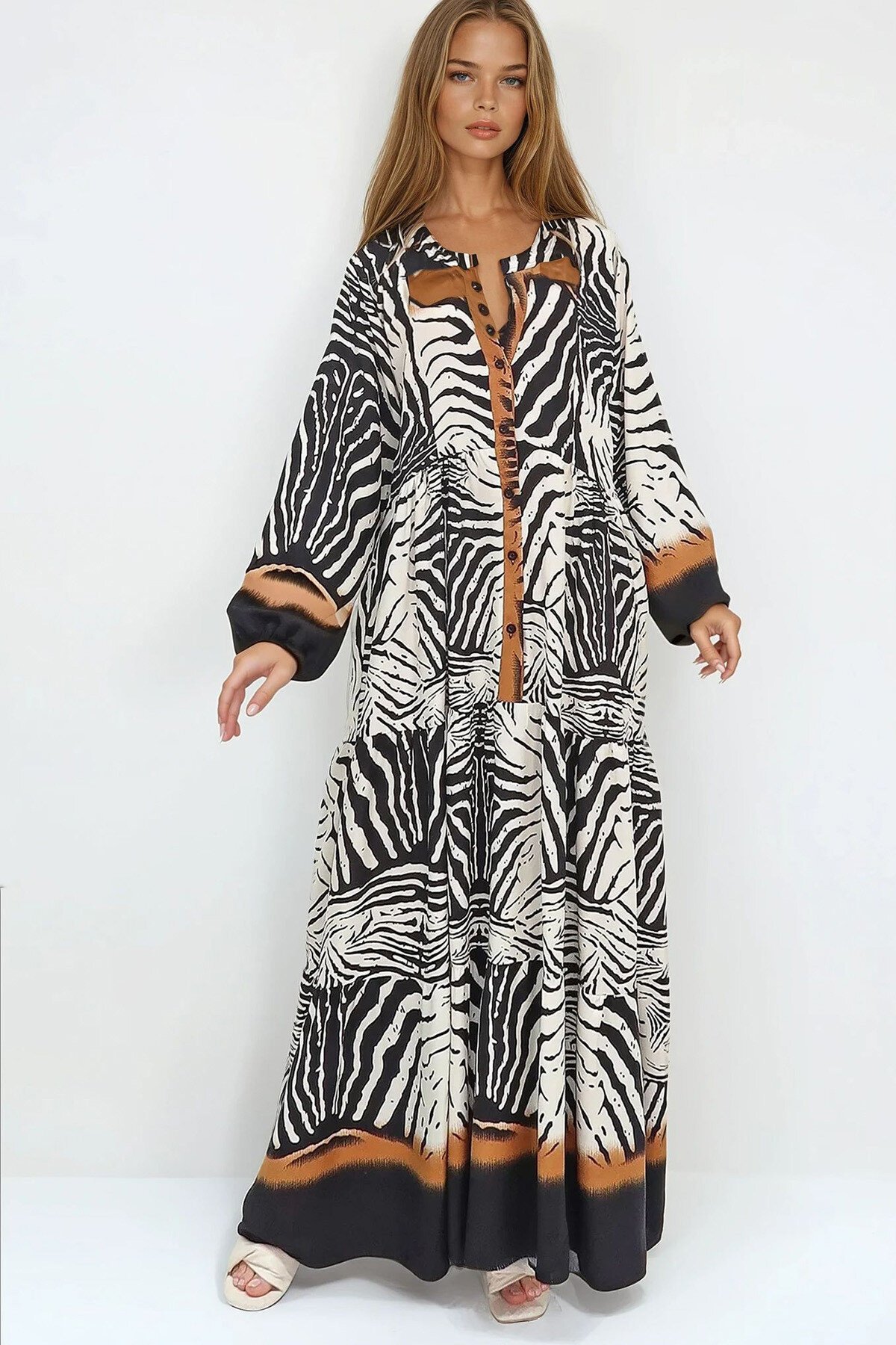 Siyah Desenli Hakim Yaka Şal Desenli Maxi Boy Elbise