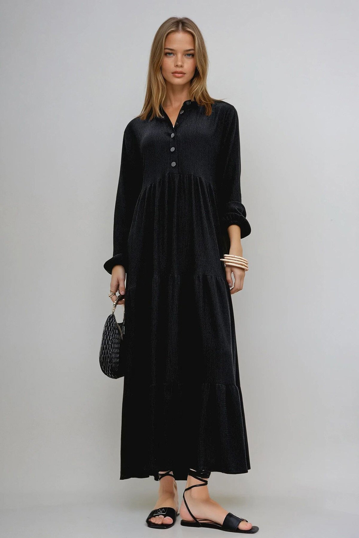 Siyah Hakim Yaka Önü Düğmeli Kat Kat Volanlı Krinkıl Elbise