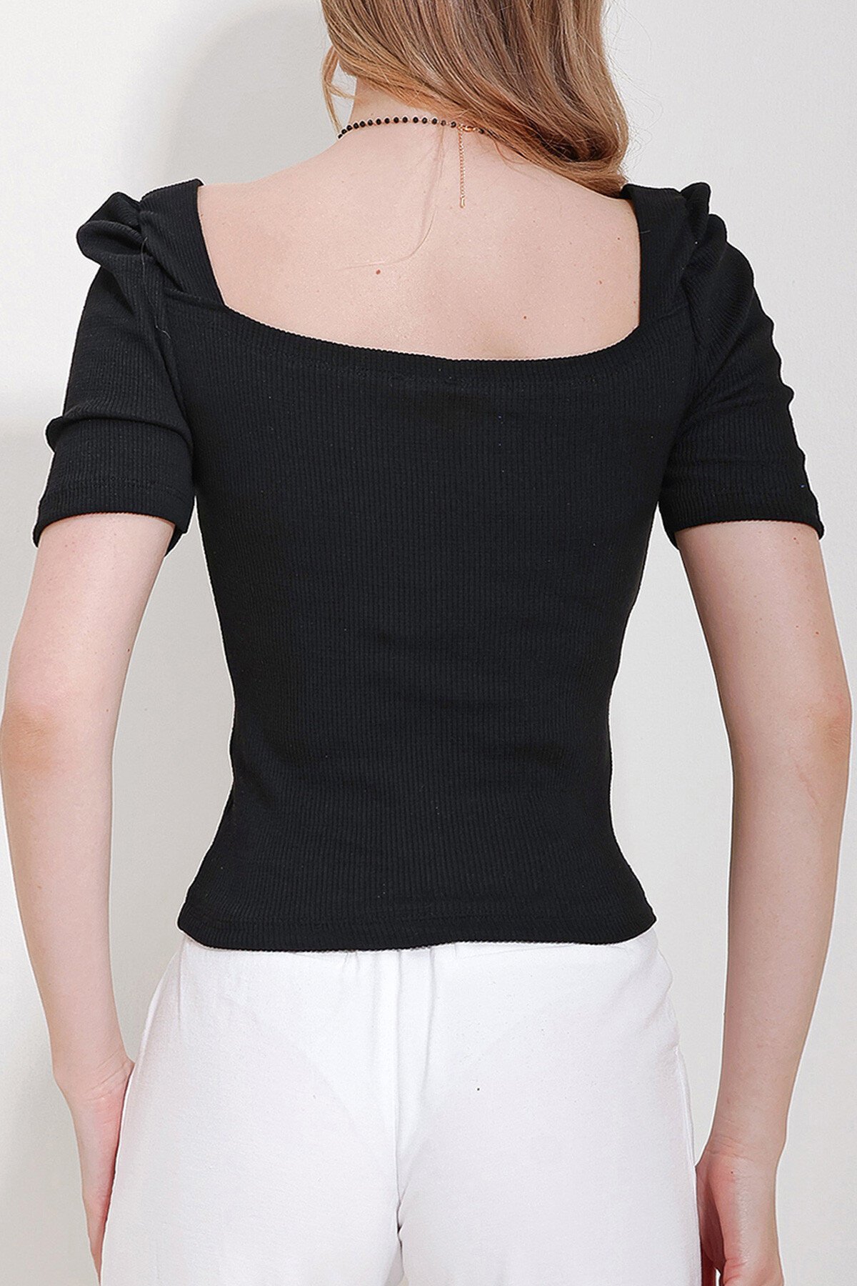 Siyah Kare Yaka Prenses Kol Regular Fit Bluz