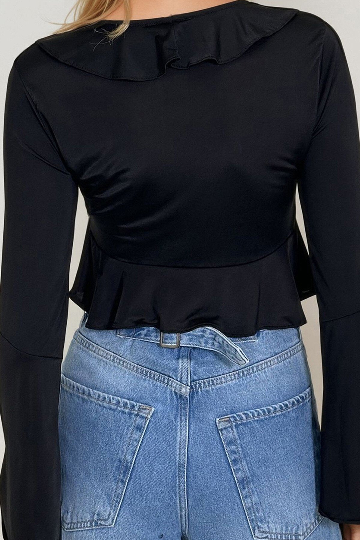 Siyah Önden Bağlamalı  İspanyol Kol Fırfır Detaylı Örme Bluz