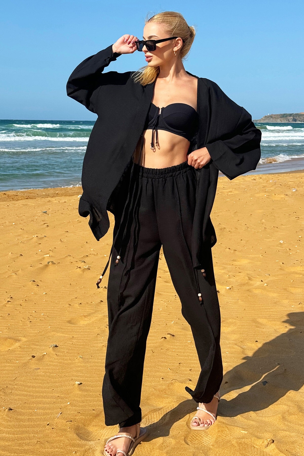 Siyah Önü Bağcıklı Kimono Ceket Ve Palazzo Pantolon Takım