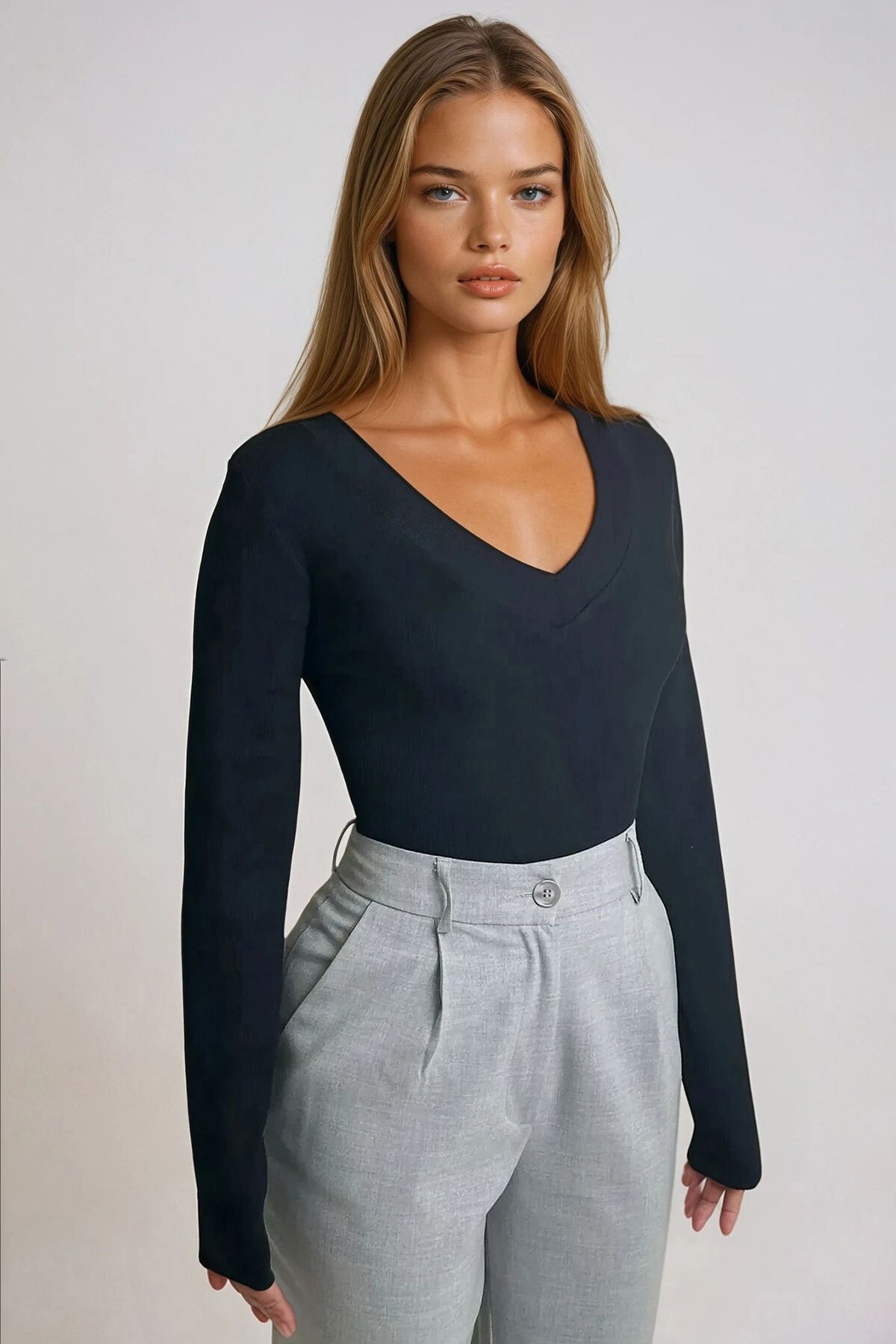 Siyah Önü Ve Arkası V Yaka Fitilli Örme Bluz