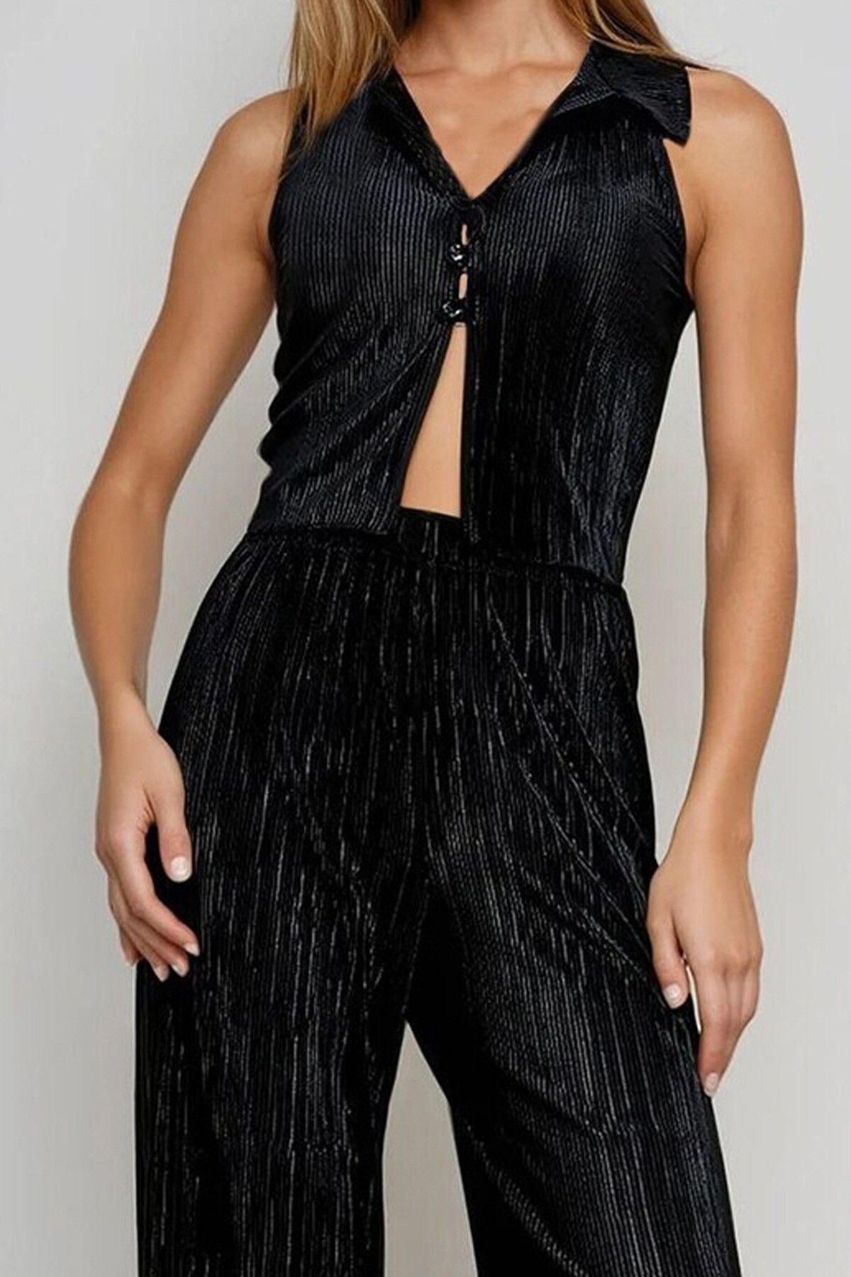 Siyah Pileli Gömlek Ve Palazzo Pantolon İkili Takım