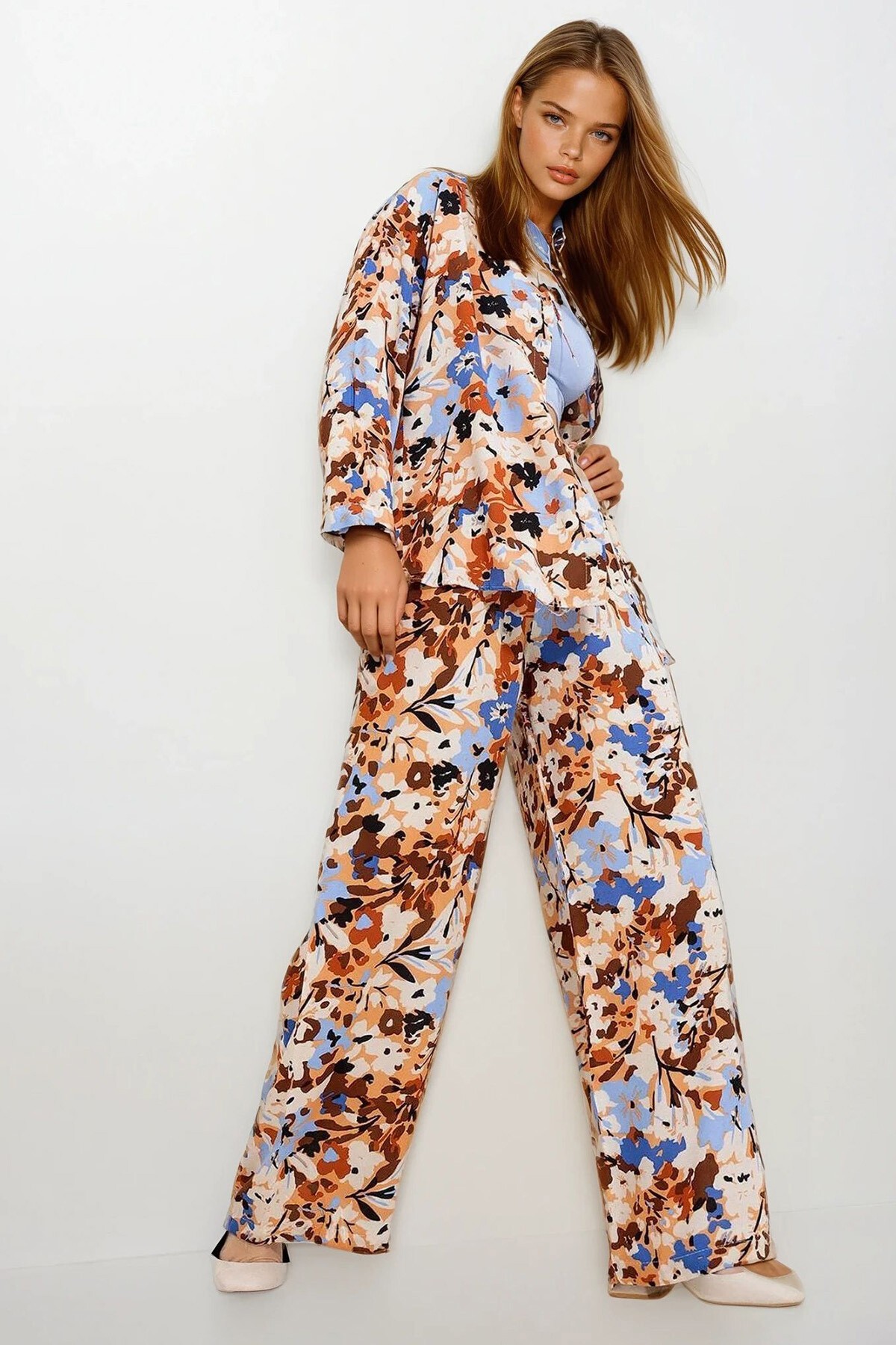 Tarçın Desenli Gömlek Ve Pantolonlu Alt Üst Dokuma Takım