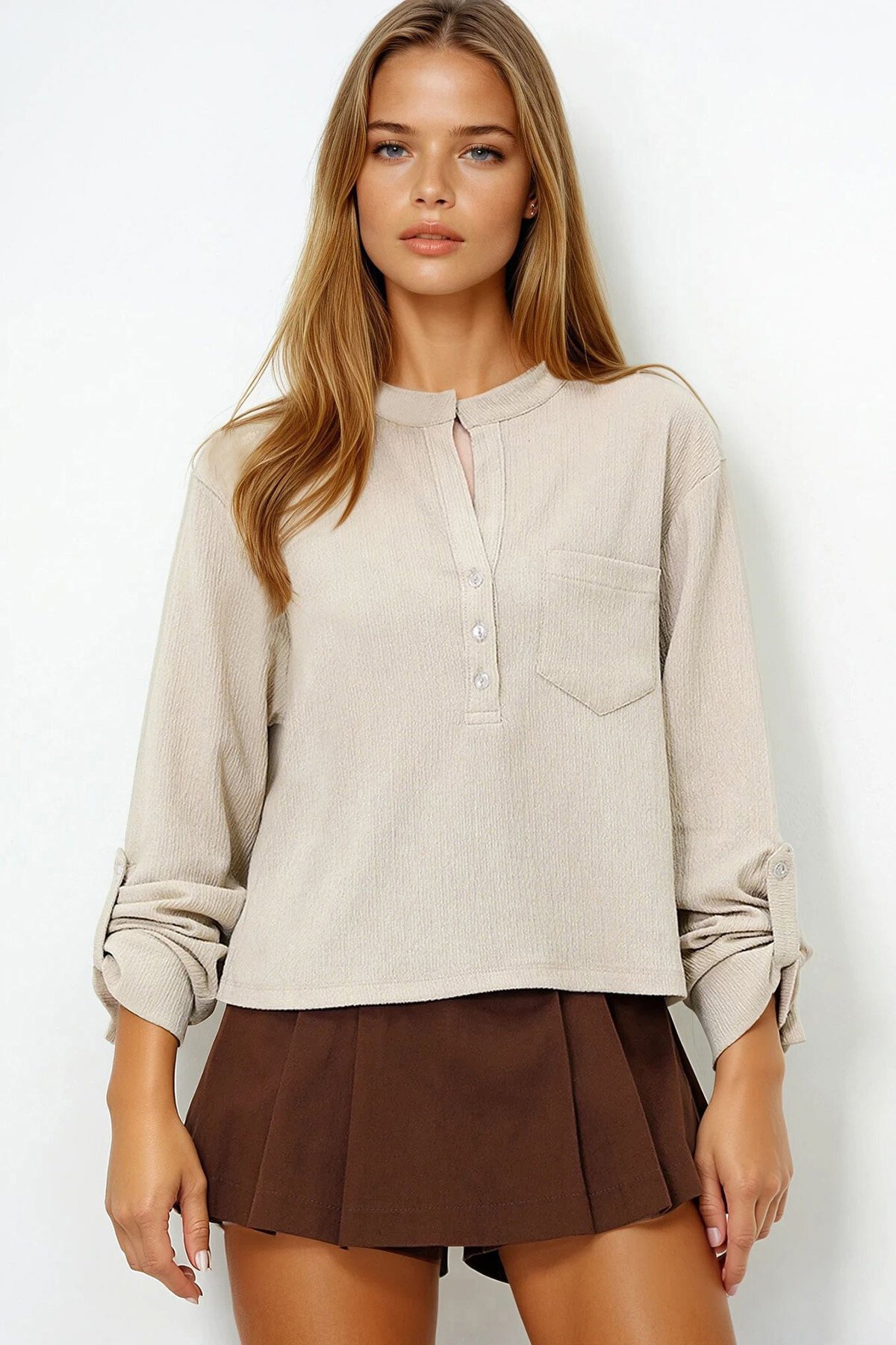 Taş Geniş Kesim Önü Düğmeli Tek Cepli Crop Bluz