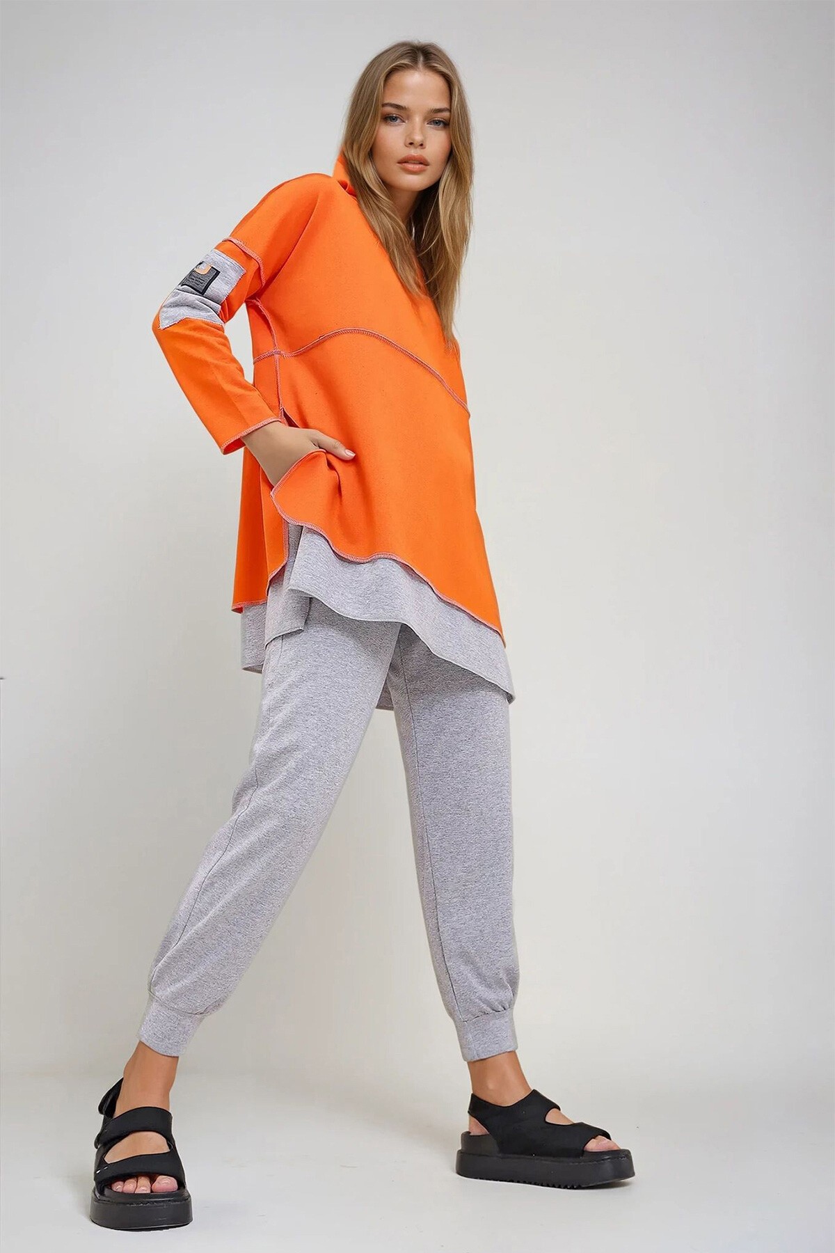 Turuncu Kat Kat Kapüşonlu Sweatshirt Ve Eşofman Altı İkili Takım