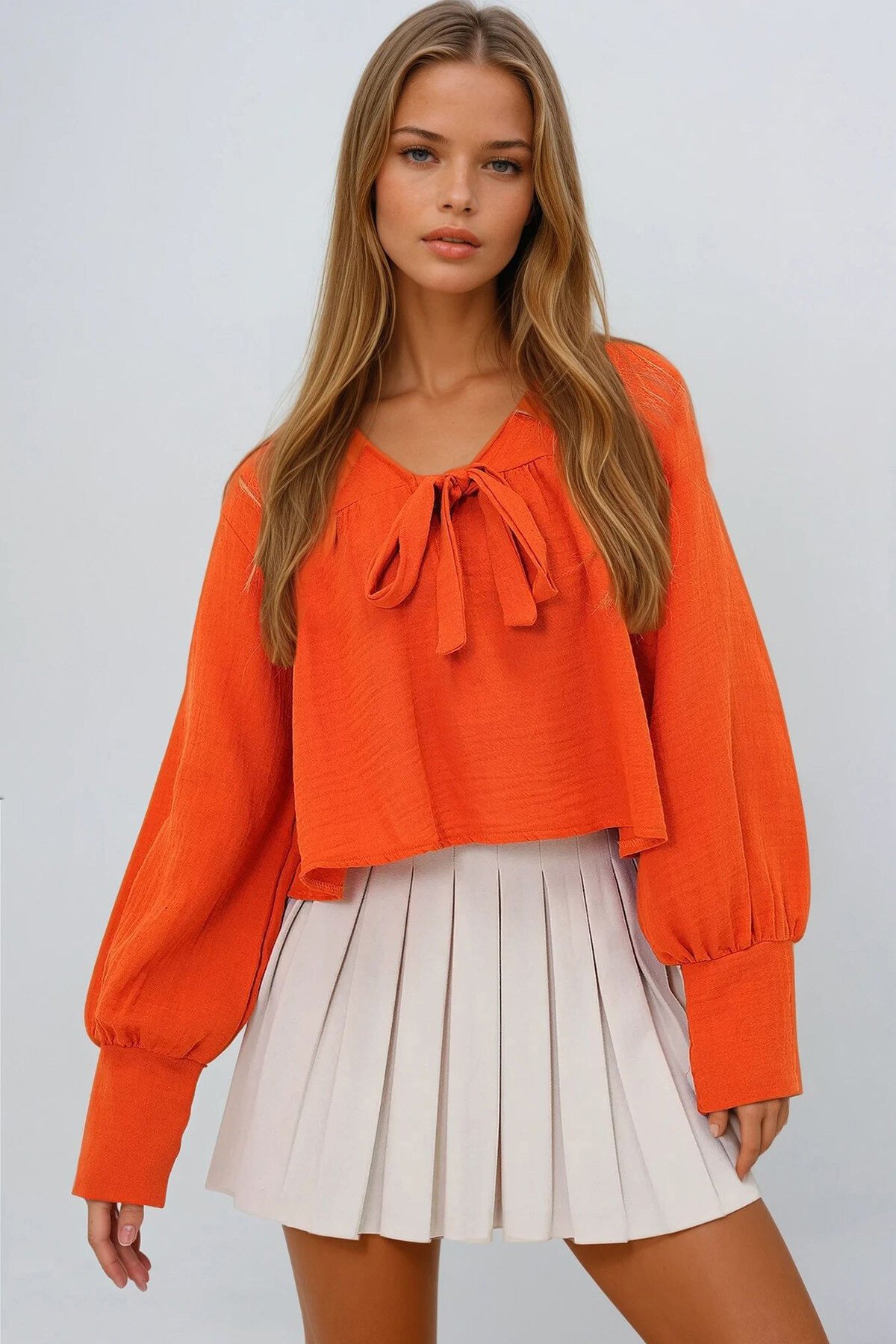 Turuncu V Yaka Göğüsten Bağlamalı Büzgülü Yazlık Dokuma Bluz