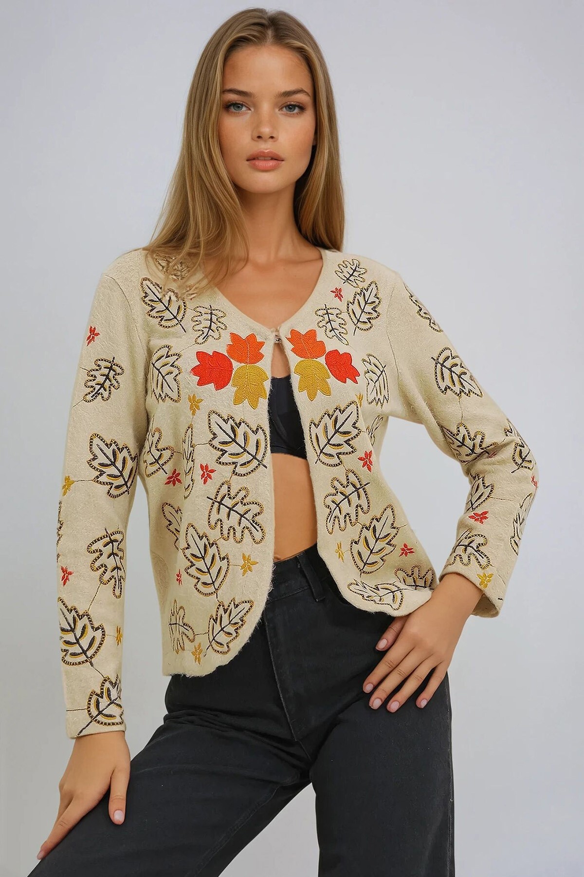 Vanilya Bisiklet Yaka Full Nakışlı Yumoş Ceket