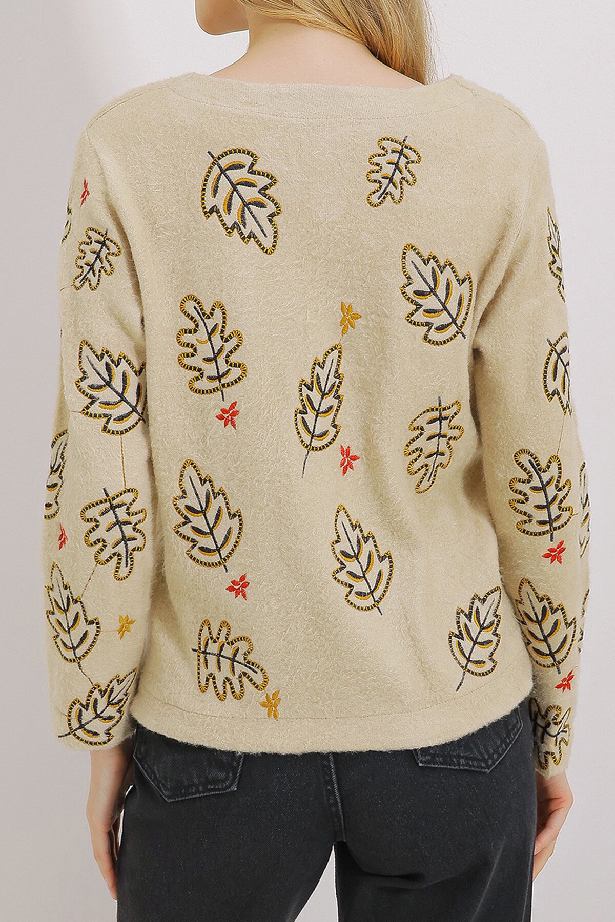 Vanilya Bisiklet Yaka Full Nakışlı Yumoş Ceket