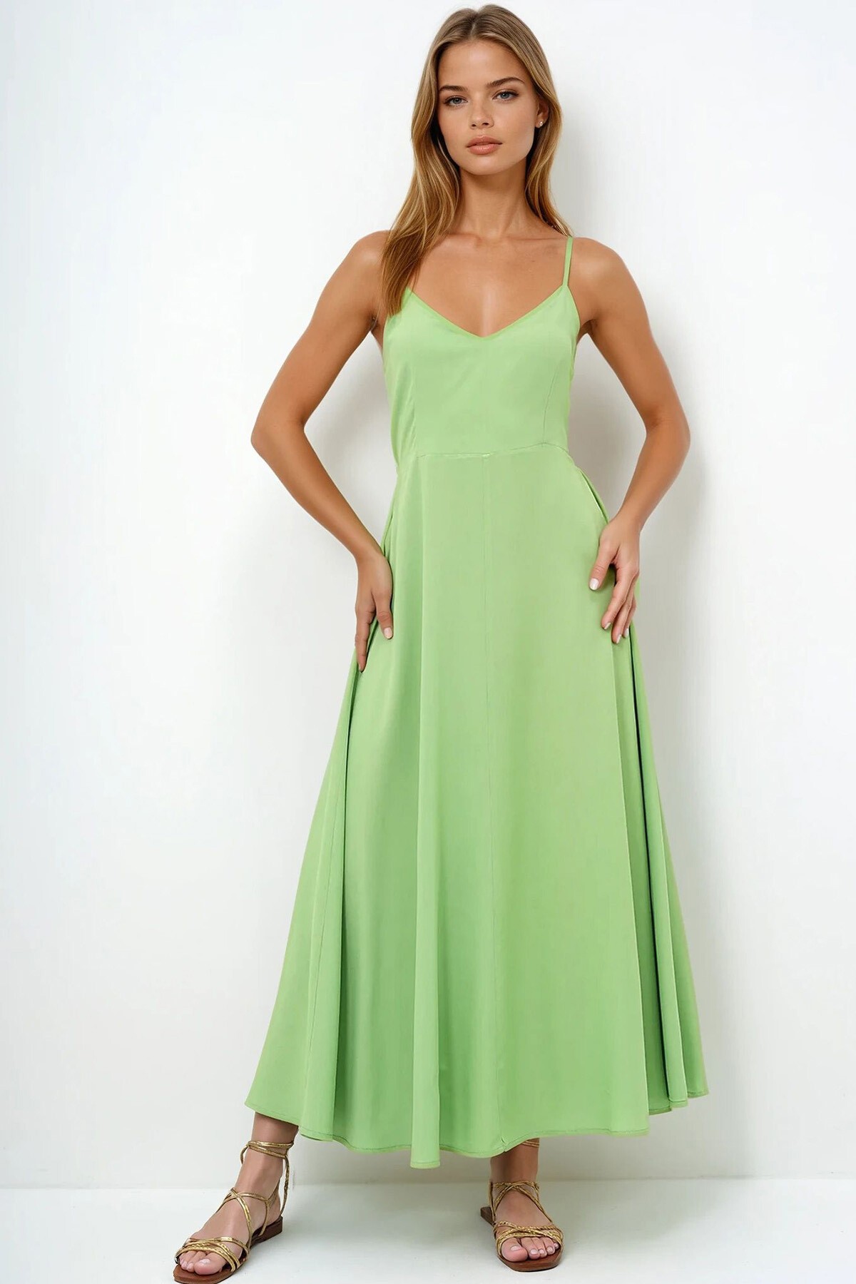 Yağ Yeşili İp Askılı Sırtı Bağlama Detaylı Maxi Boy Yazlık Elbise