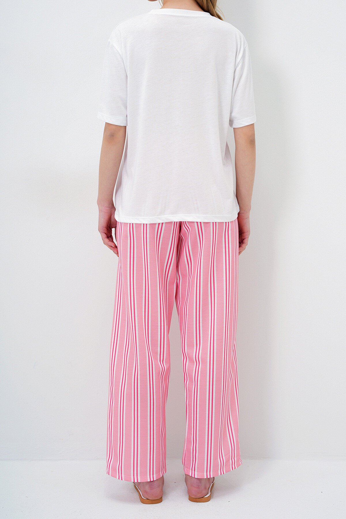 Yavruağzı Nar Yazı Baskılı Basic T Shirt Ve Çizgili Pantolonlu Örme Pijama Takımı