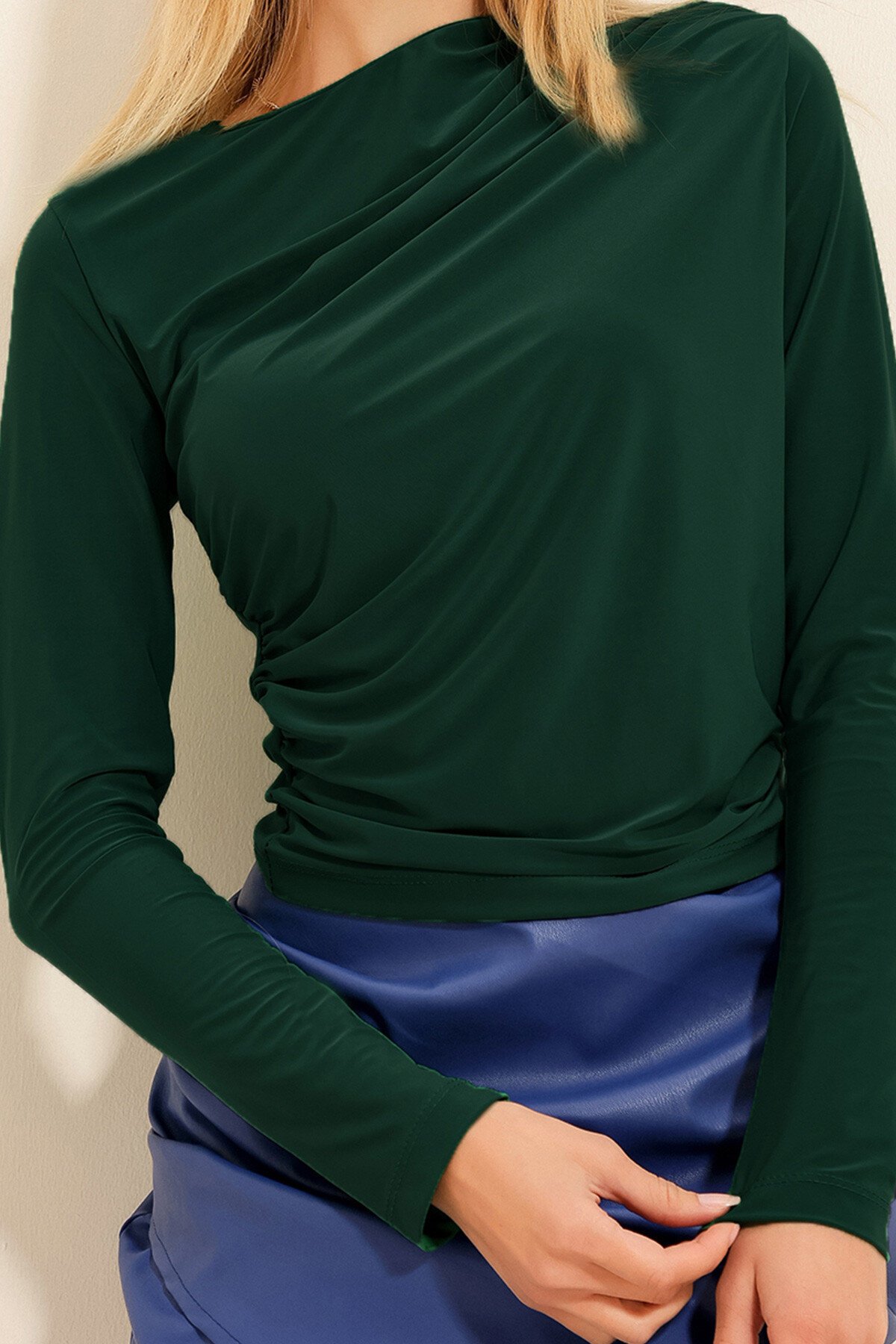 Yeşil Bisiklet Yaka Drapeli Sandy Bluz