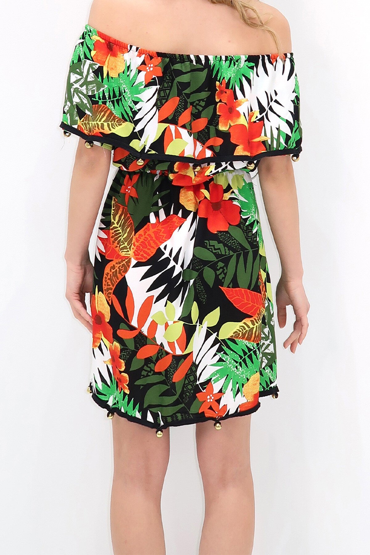 Yeşil Çiçekli Madonna Yaka Boncuk İşlemeli Asimetrik Kesim Midi Boy Yazlık Elbise