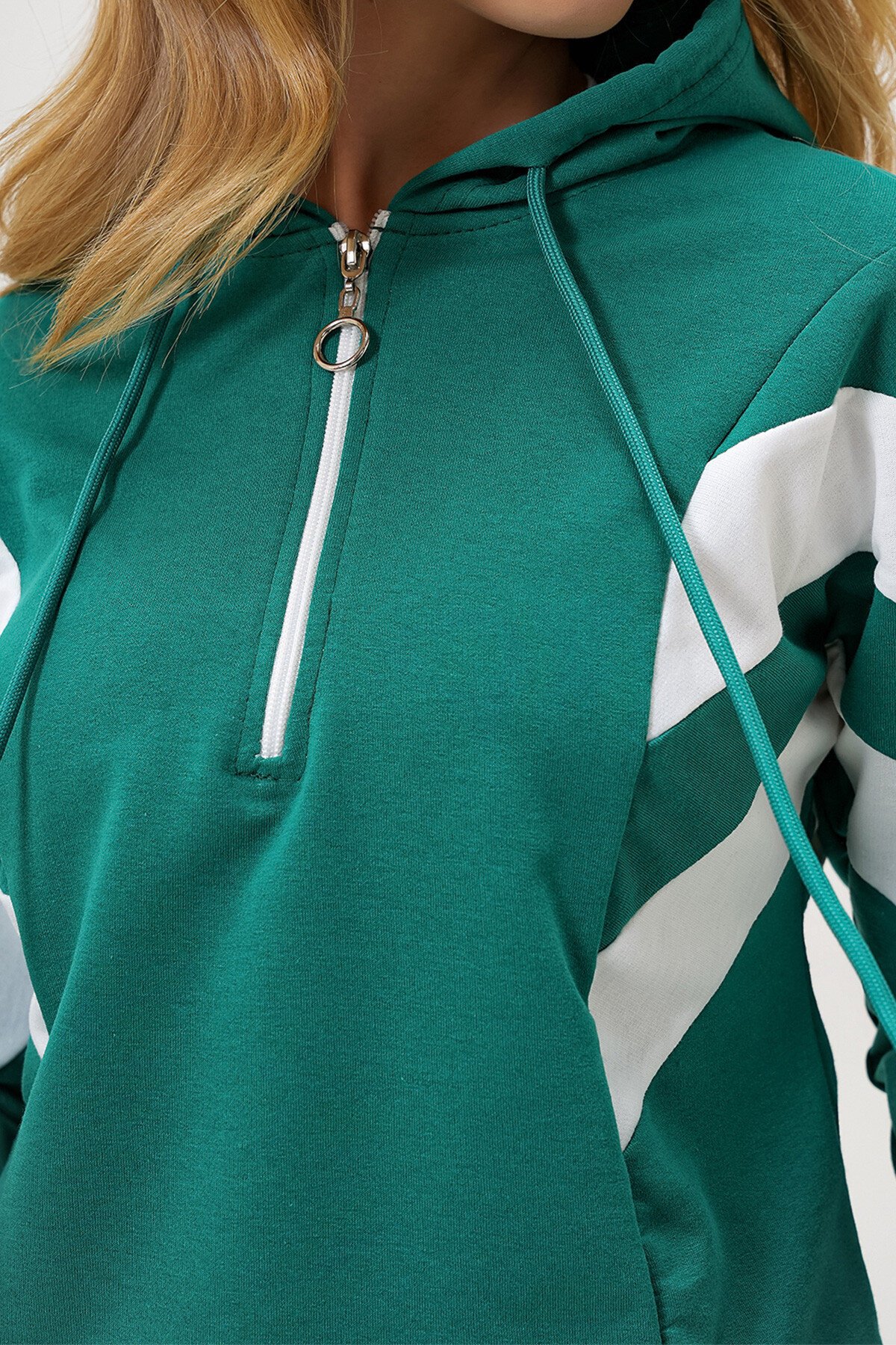 Yeşil Kapüşonlu Renk Bloklu Yarım Fermuarlı İki İplik  Sweatshırt Ve Eşofman Takımı