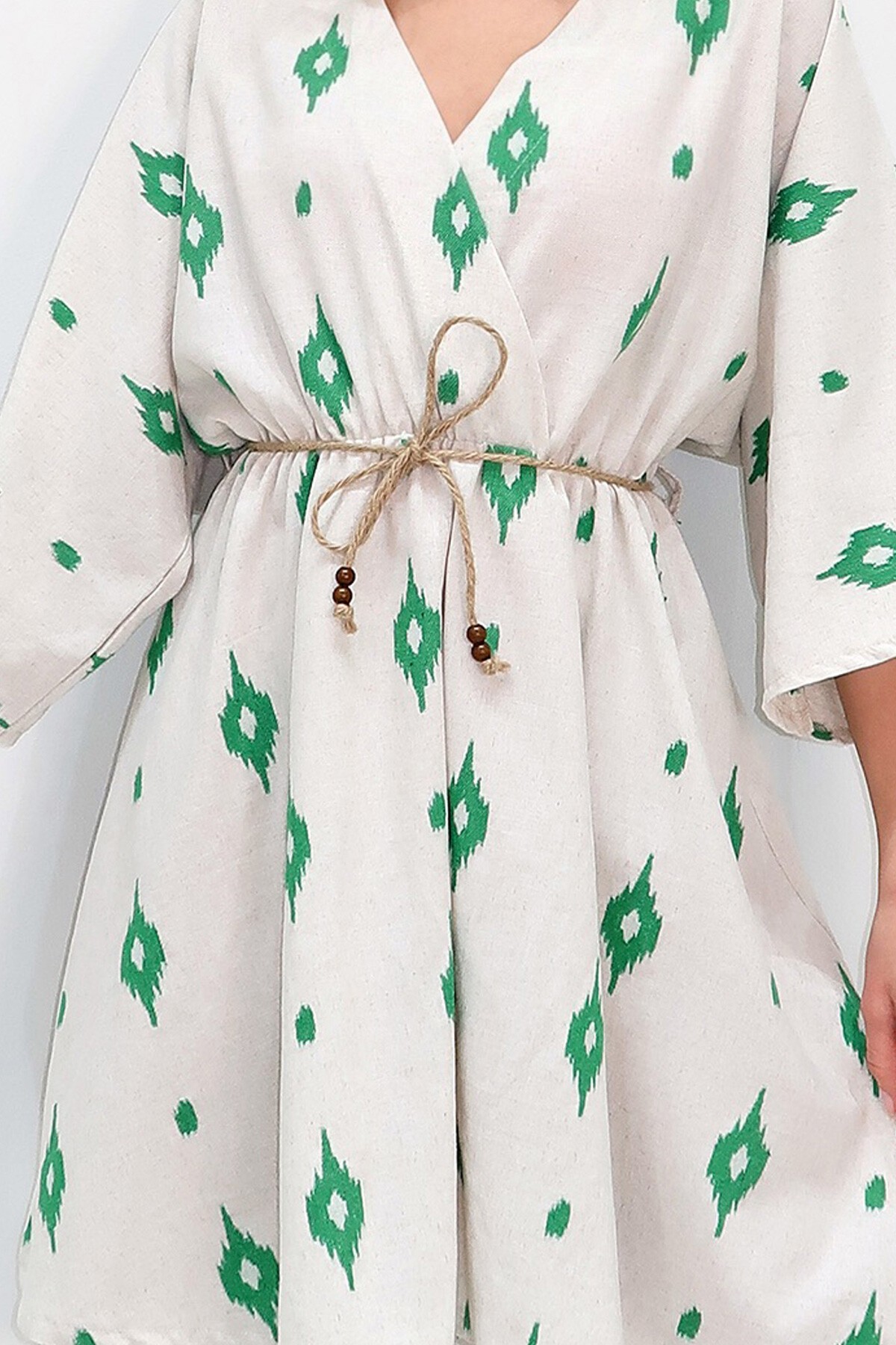 Yeşil Kruvaze Yaka Yarasa Kol Keten Görünümlü Midi Boy Elbise