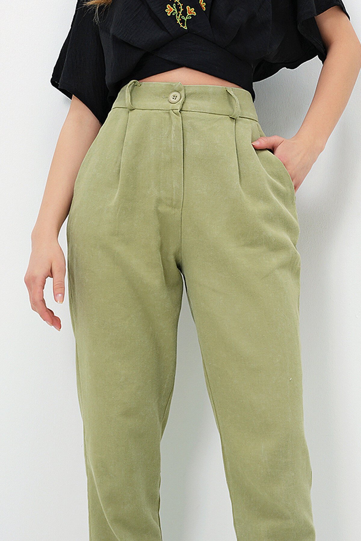 Yeşil Soluk Efektli Çift Cepli Havuç Pantolon