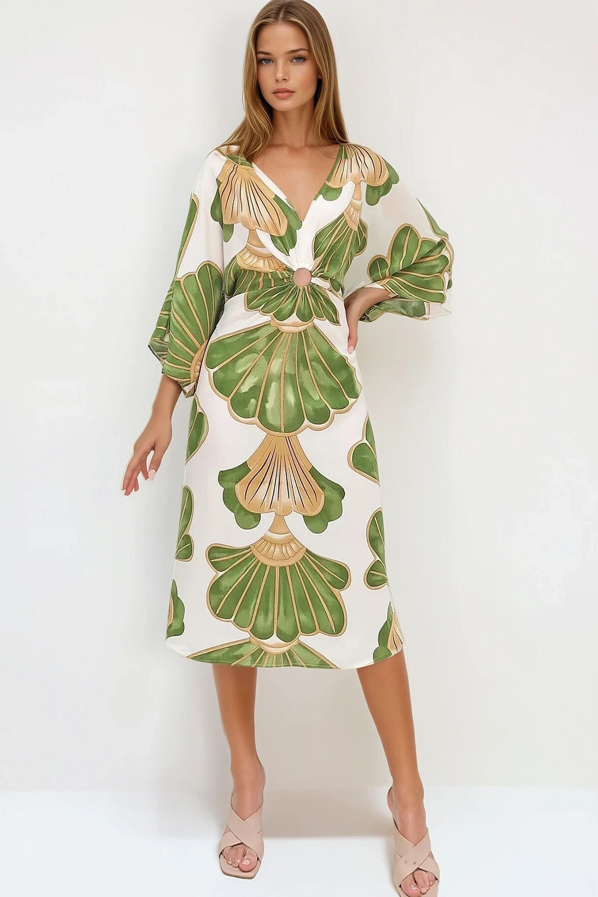 Yeşil V Yaka Halka Detaylı Dokuma Viskon Elbise