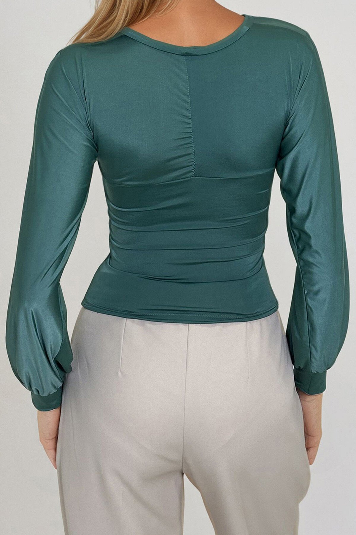 Zümrüt Yeşili Bisiklet Yaka Önü Drapeli Sandy Bluz