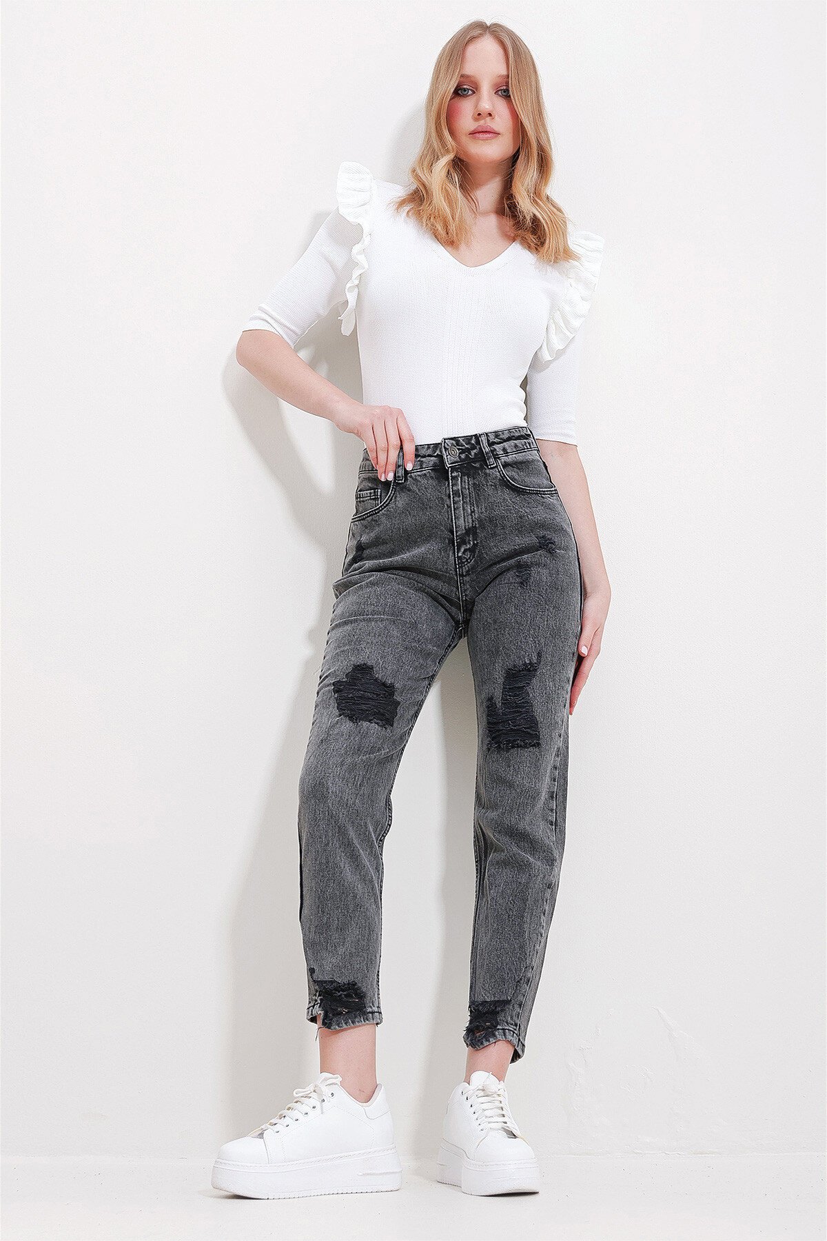 Antrasit Kar Yıkamalı Mom Jean