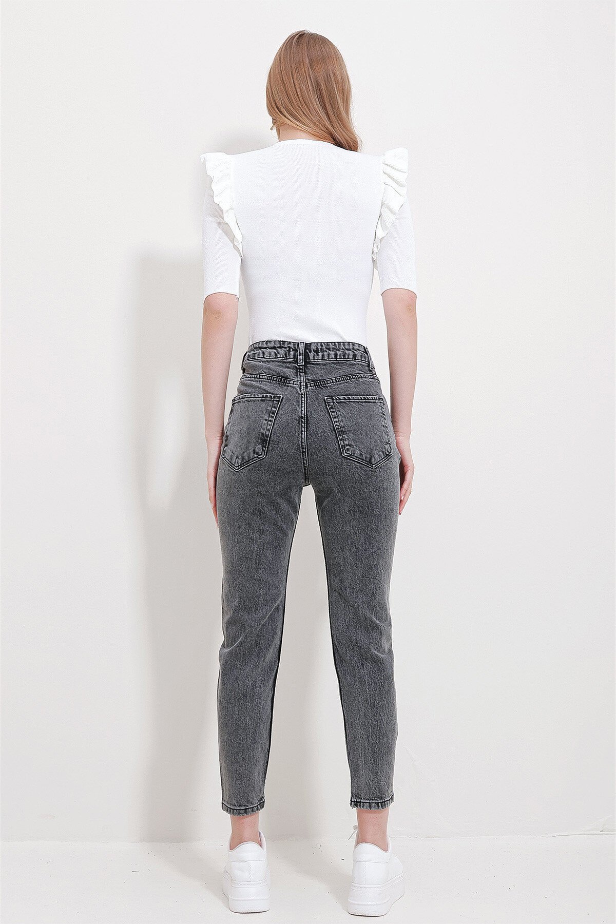 Antrasit Kar Yıkamalı Mom Jean