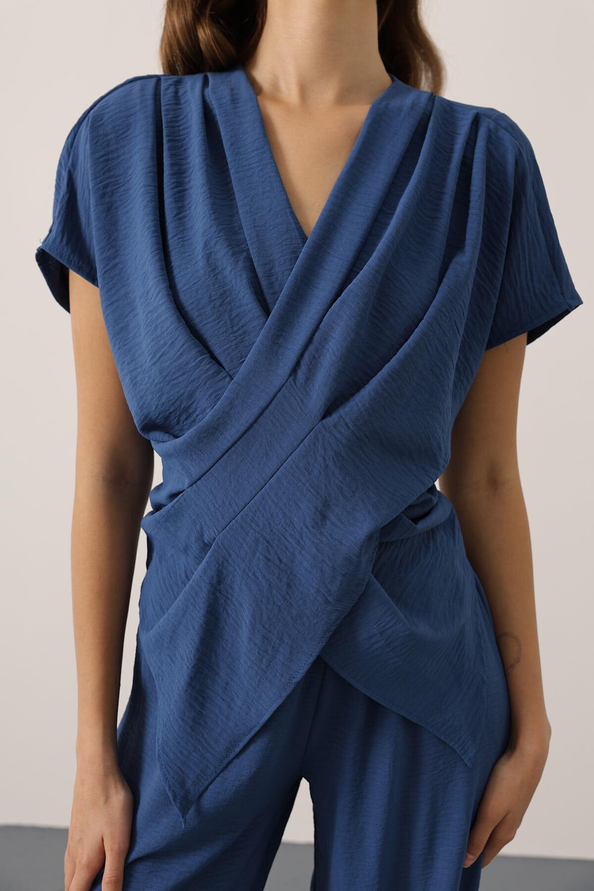 İndigo Asimetrik Kesim Bluz Ve Beli Lastikli Pantolon Takım