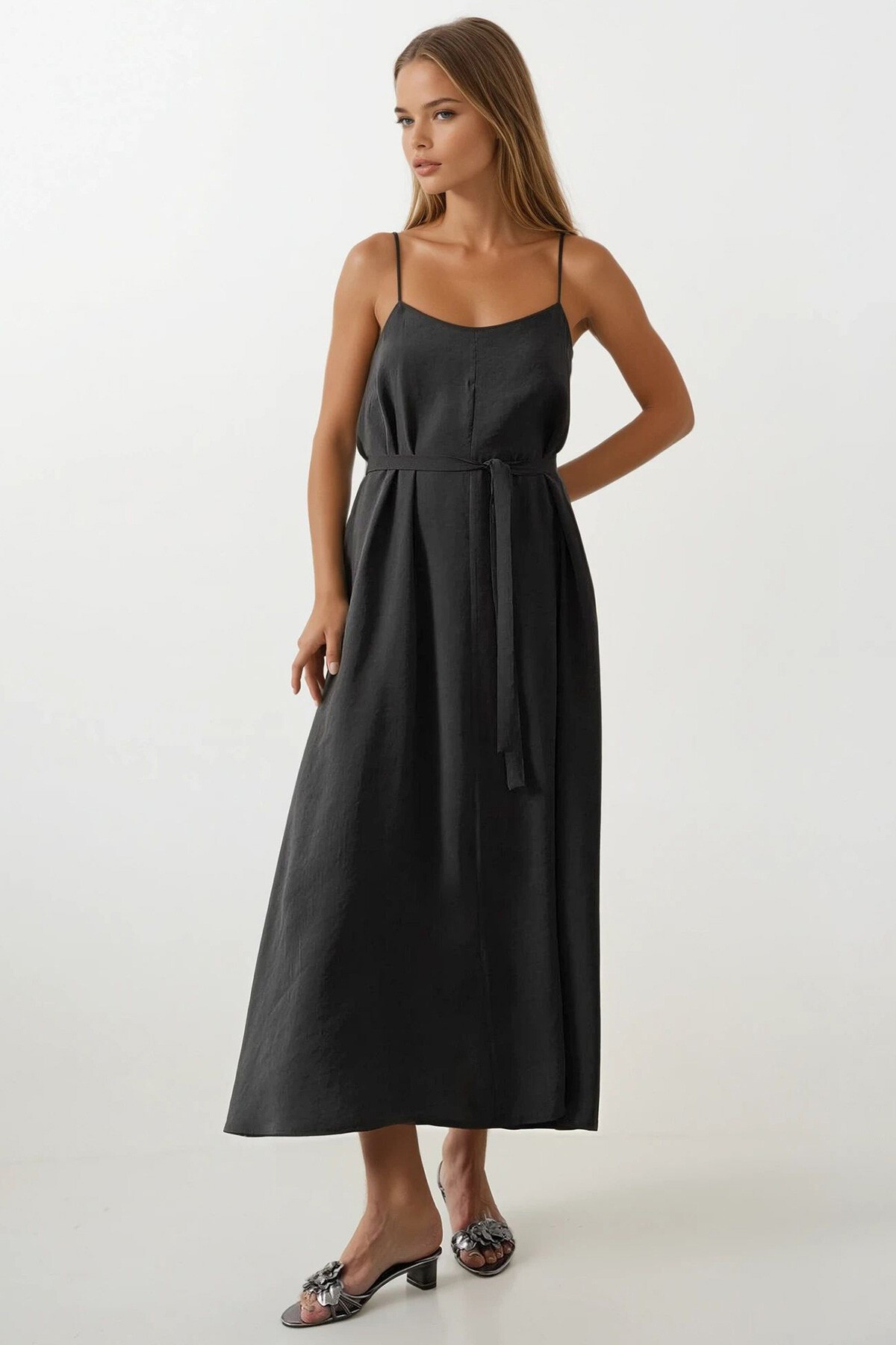 Koyu Antrasit İnce İp Askılı Kuşaklı Midi Boy Elbise
