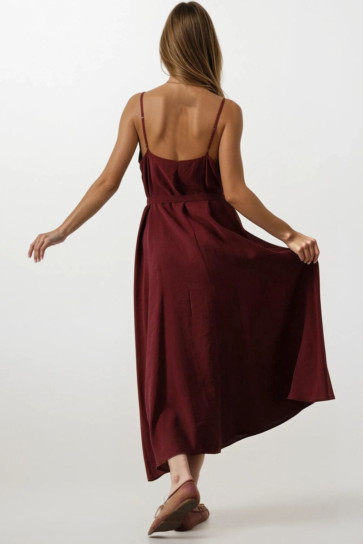 Bordo İnce İp Askılı Kuşaklı Midi Boy Elbise