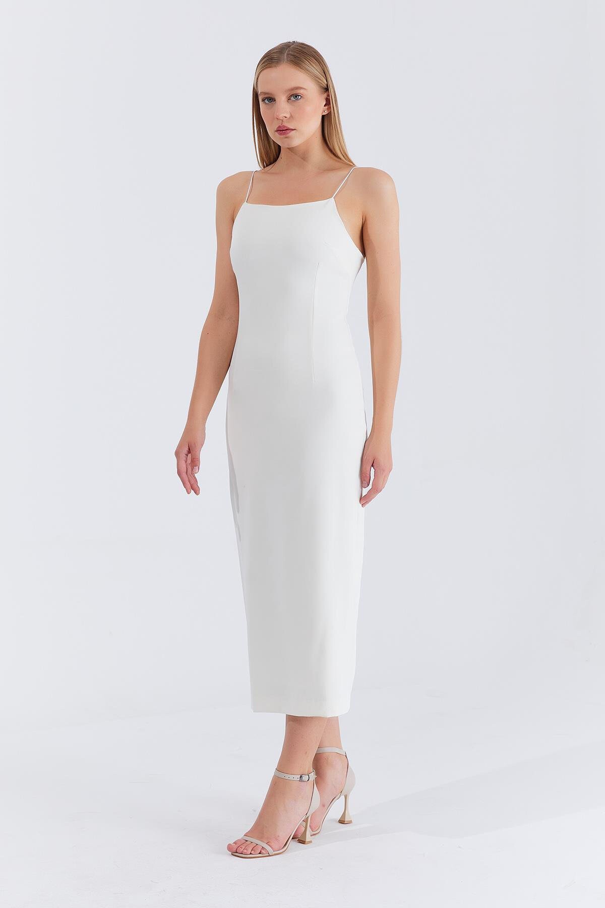 Ekru Askılı Bağlama Detaylı Desenli Midi Boy Elbise